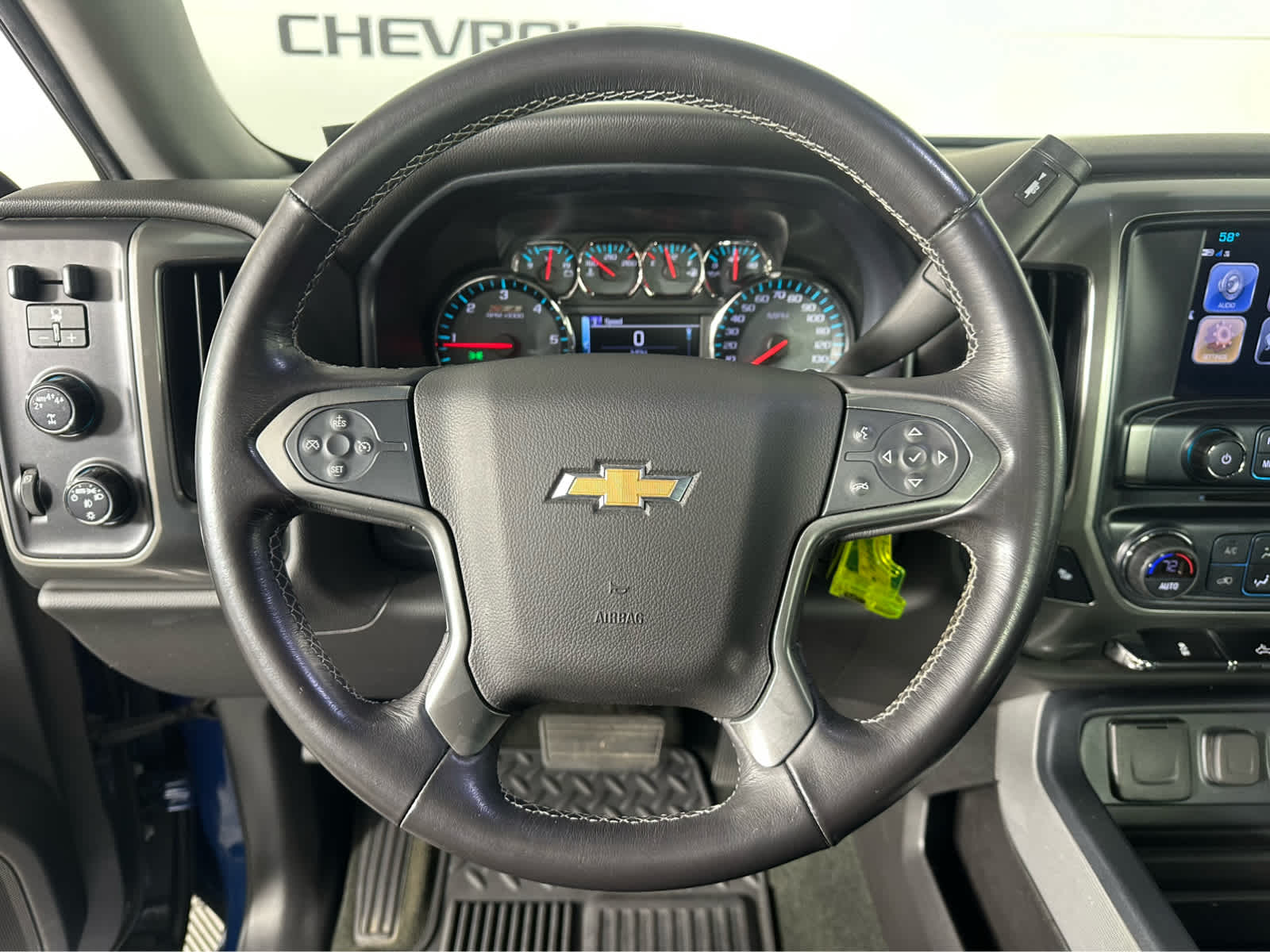 Thumbnail: 2018 Chevrolet Silverado 1500 - 11