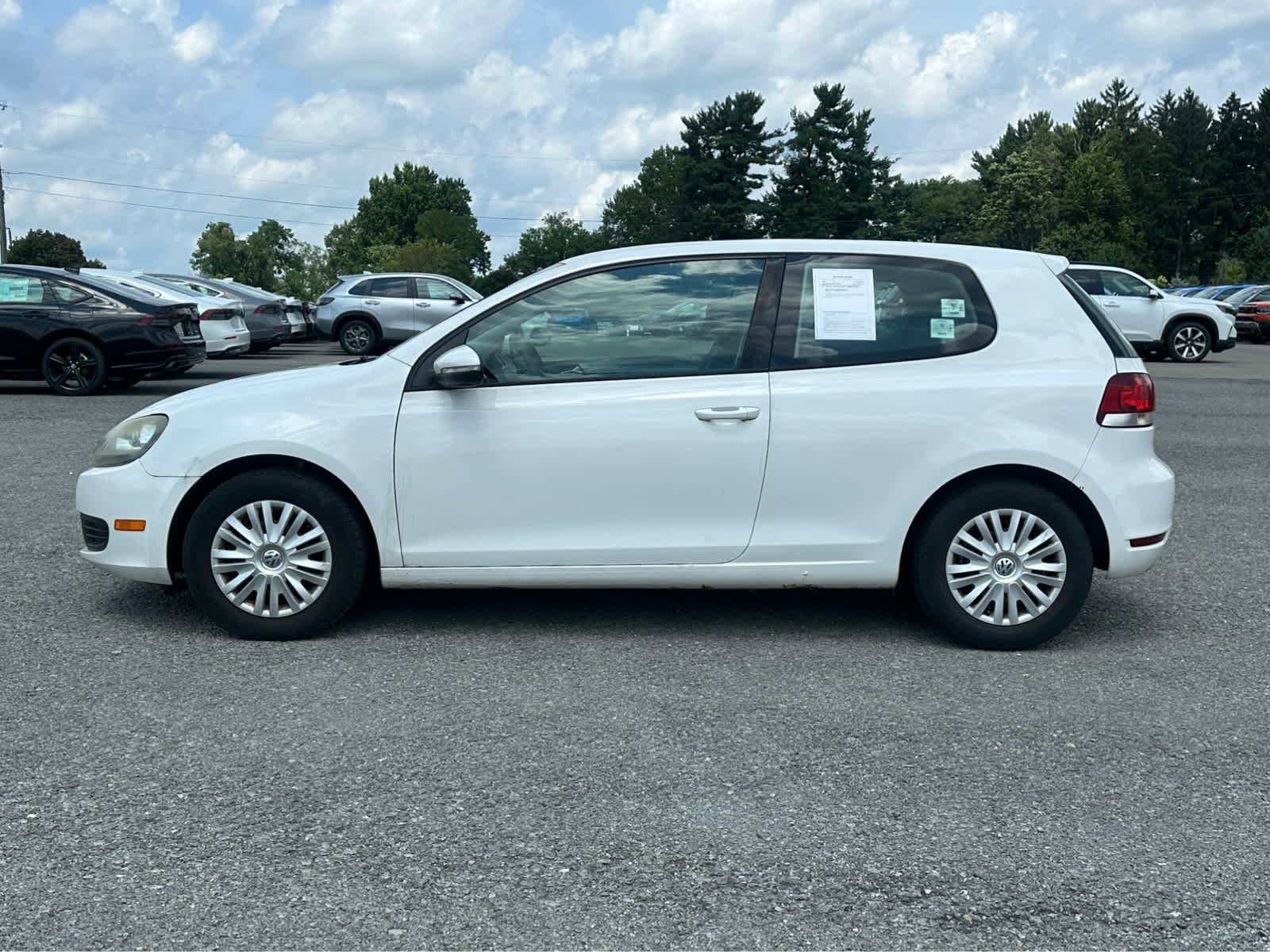 Thumbnail: 2010 Volkswagen Golf - 4