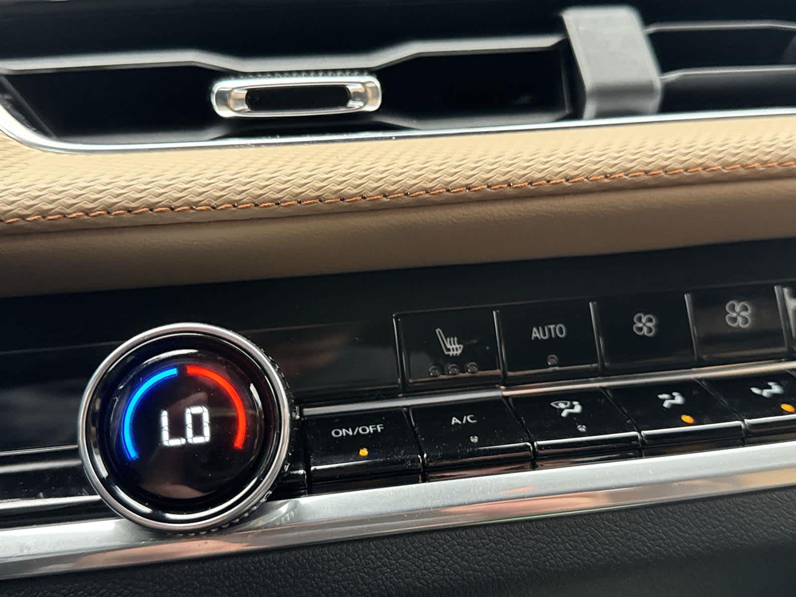 Thumbnail: 2025 Chevrolet Equinox - 19