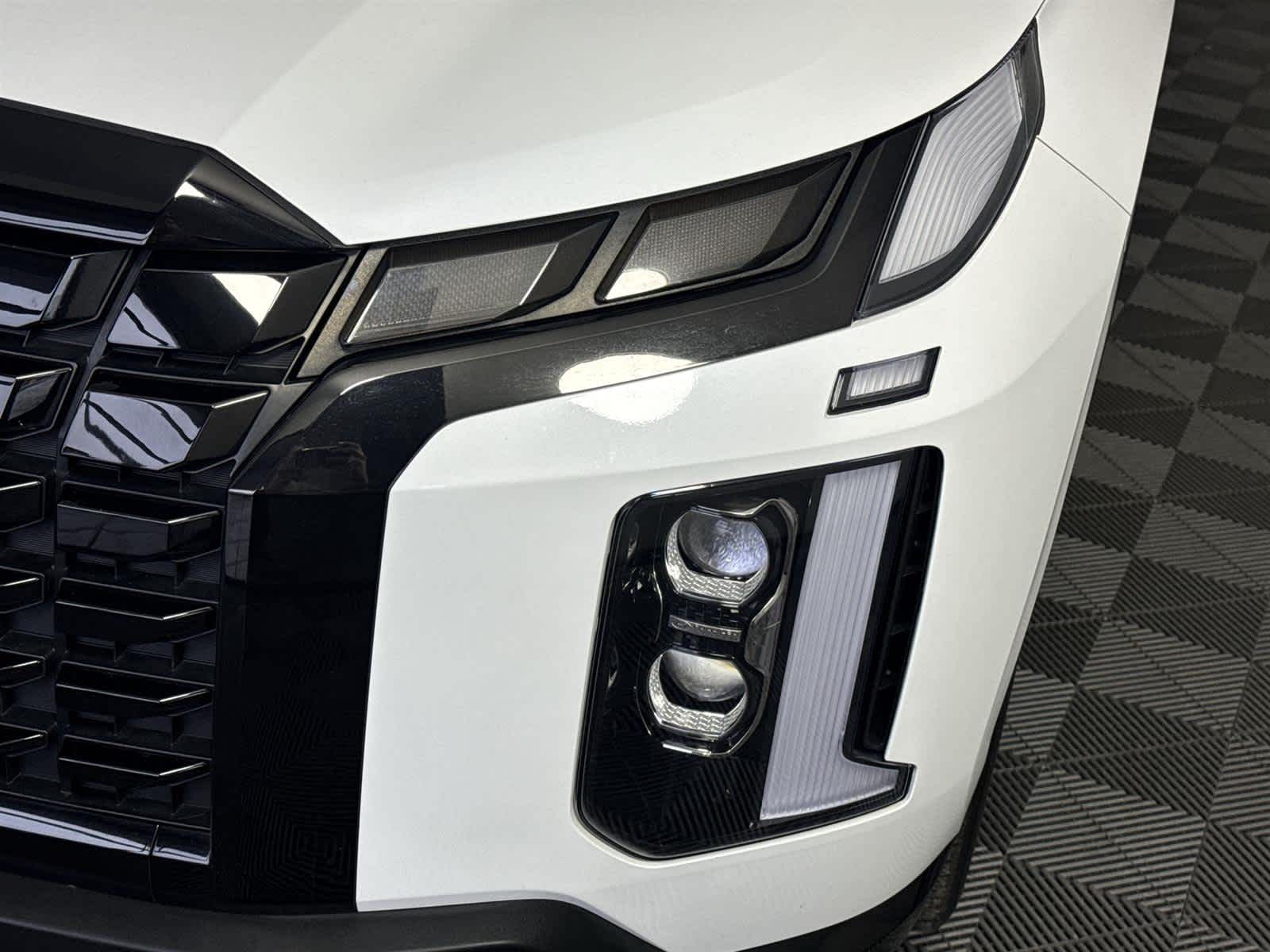 Thumbnail: 2023 Hyundai Palisade - 9