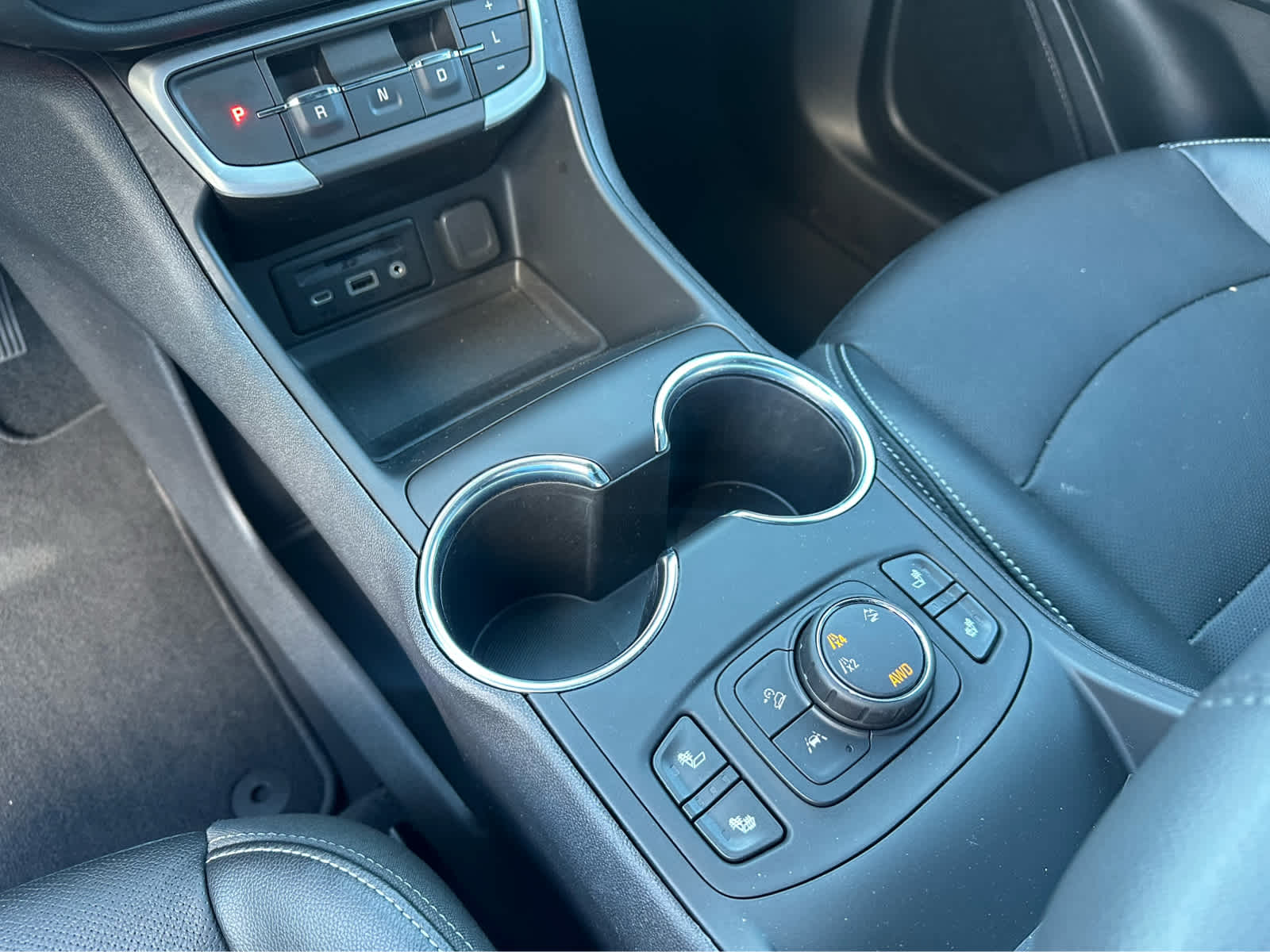 Thumbnail: 2023 GMC Terrain - 14
