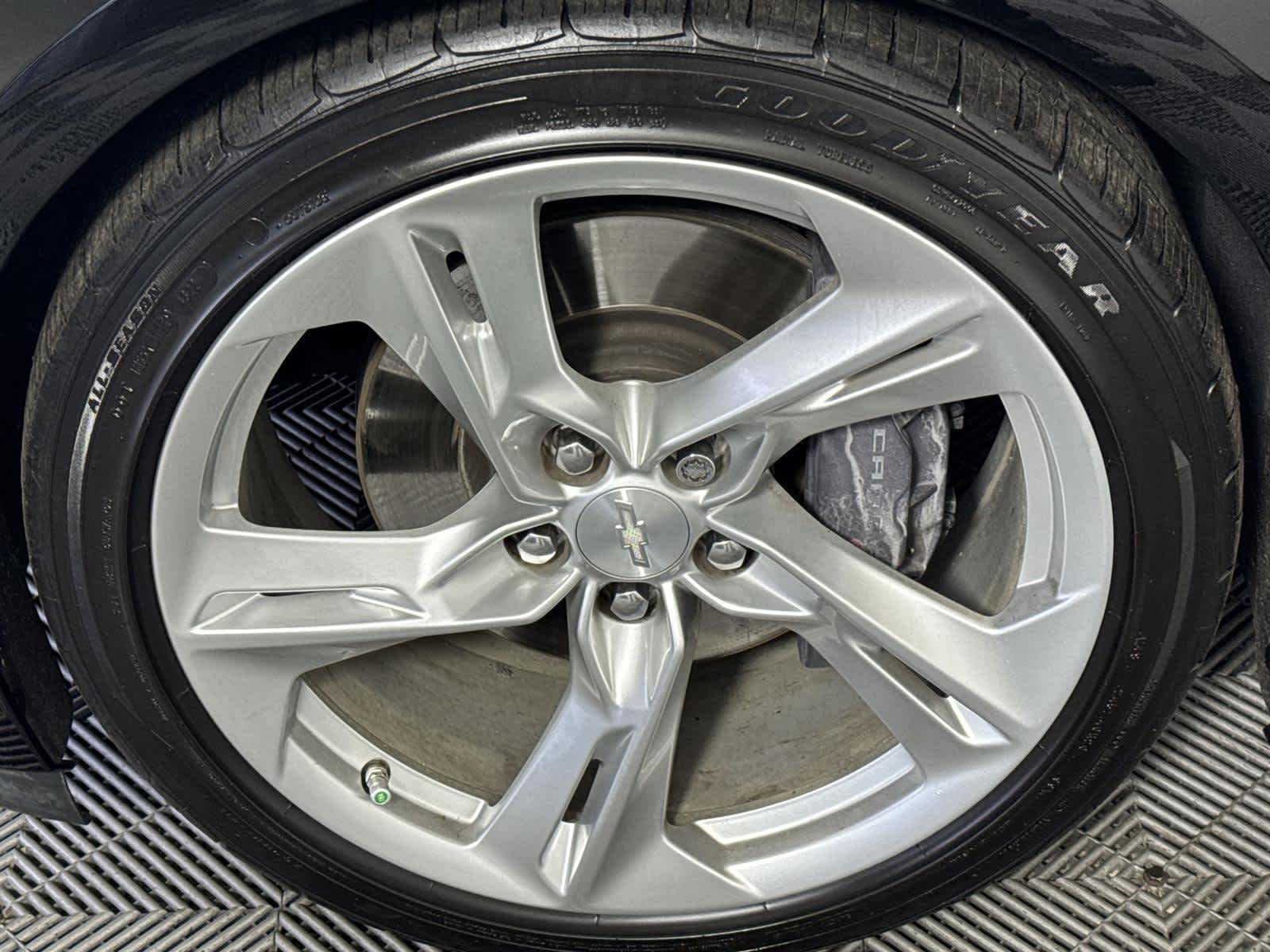 Thumbnail: 2020 Chevrolet Camaro - 11