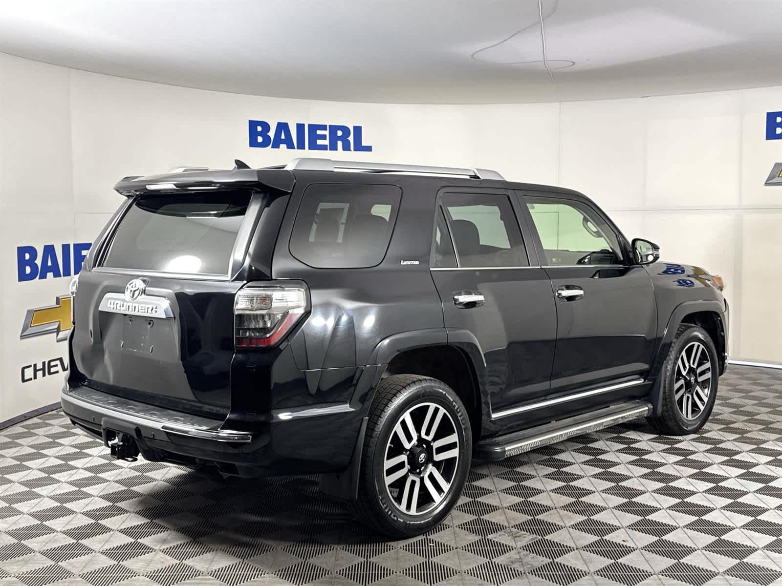 Thumbnail: 2015 Toyota 4Runner - 5