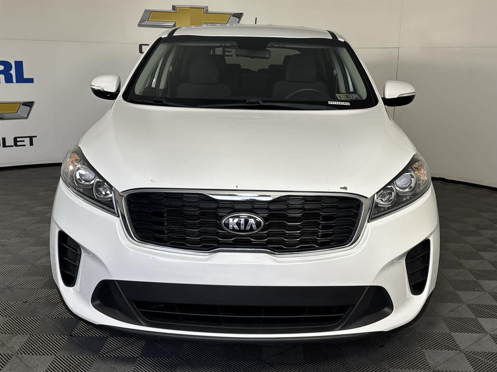 Thumbnail: 2019 Kia Sorento - 8