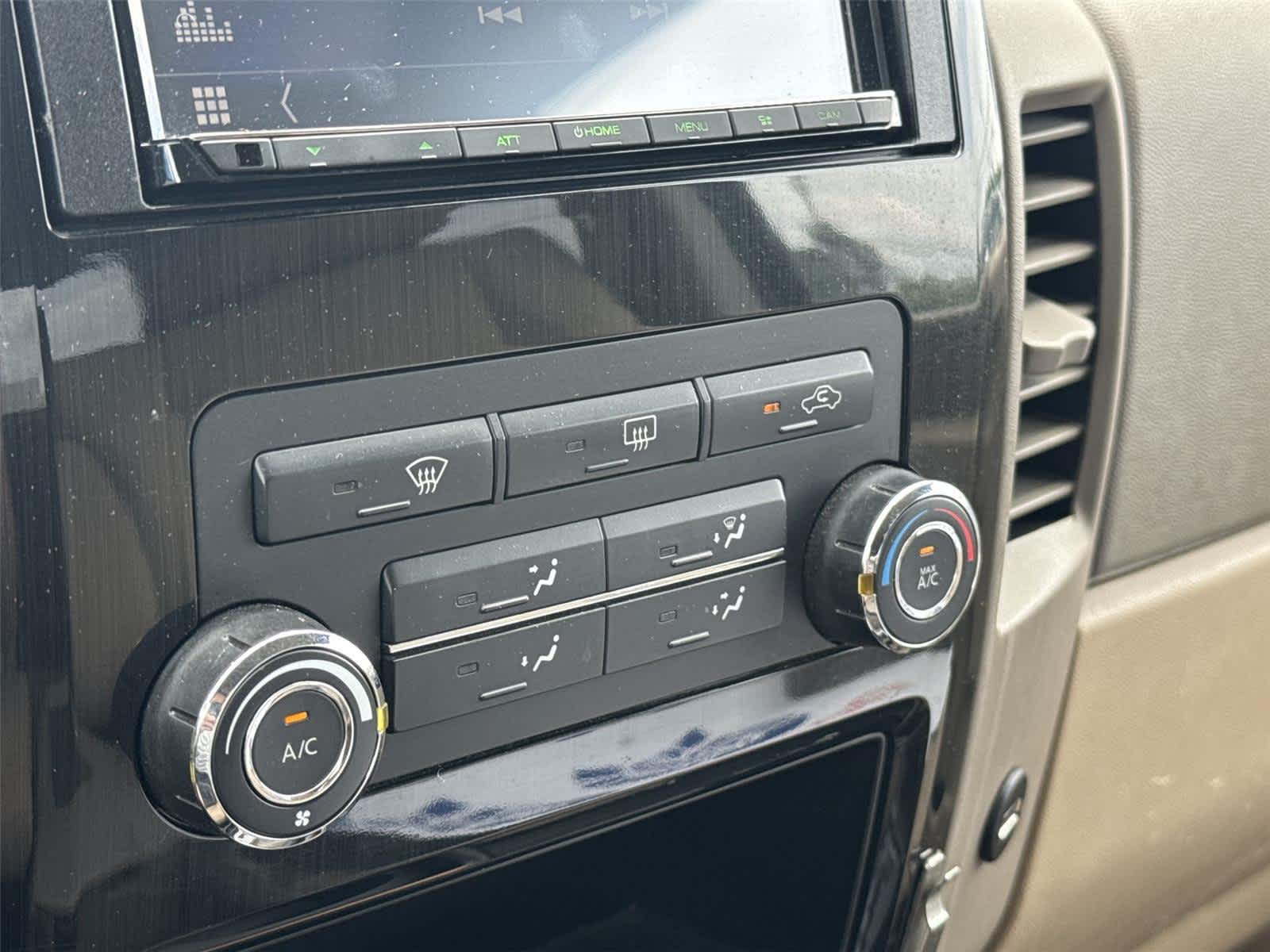 Thumbnail: 2014 Nissan Titan - 18