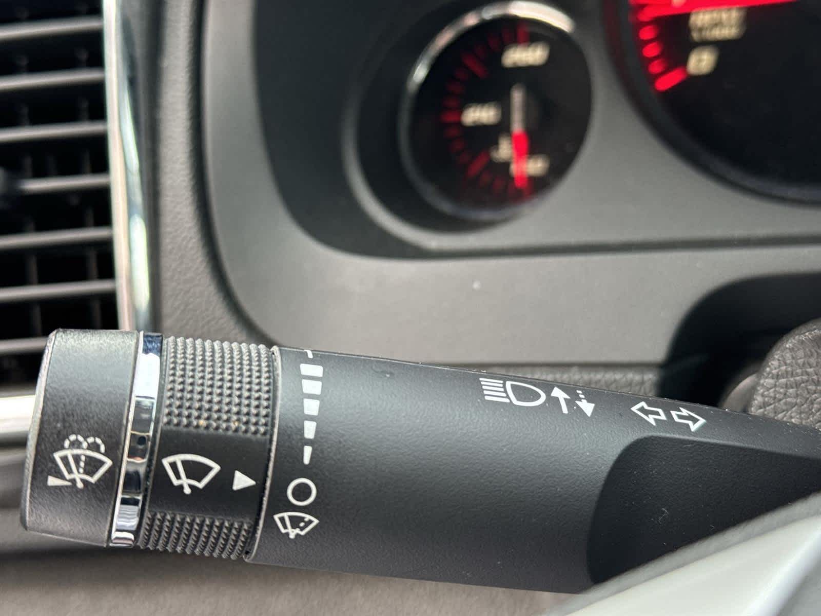 Thumbnail: 2012 GMC Acadia - 25