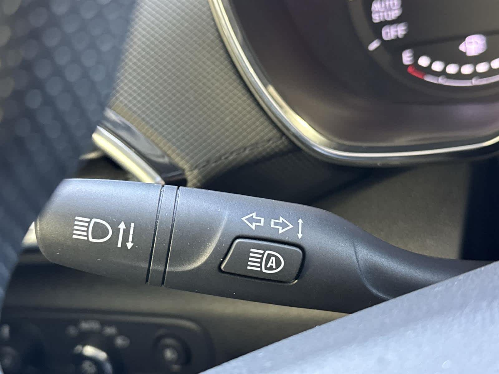 Thumbnail: 2023 Chevrolet TrailBlazer - 28