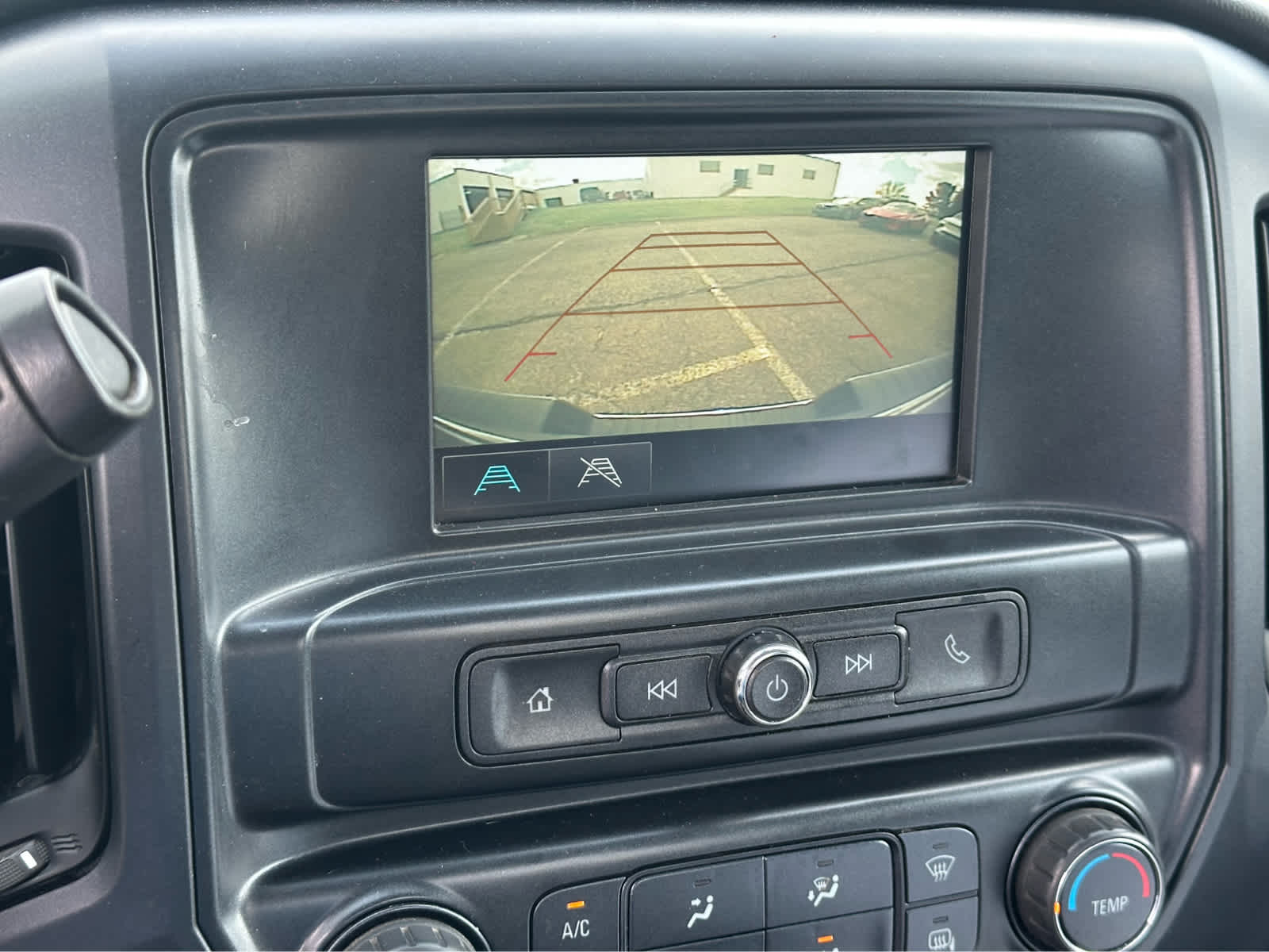 Thumbnail: 2018 Chevrolet Silverado 1500 - 14