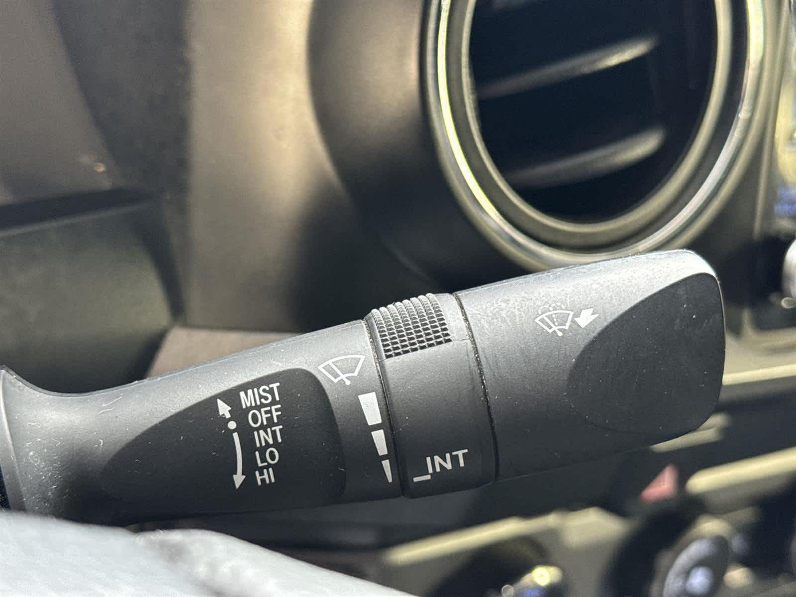 Thumbnail: 2020 Toyota Tacoma - 28