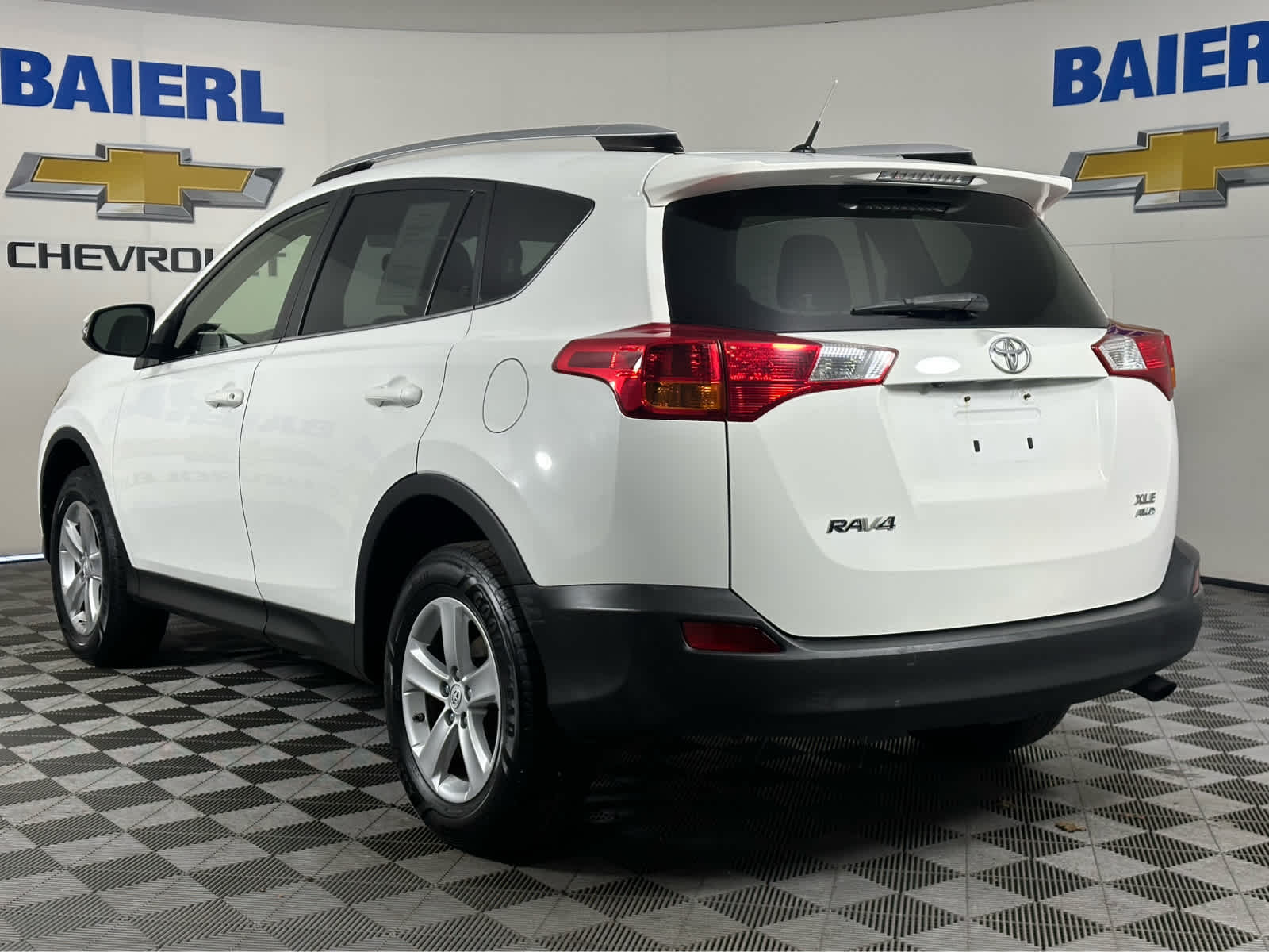 Thumbnail: 2013 Toyota RAV4 - 7