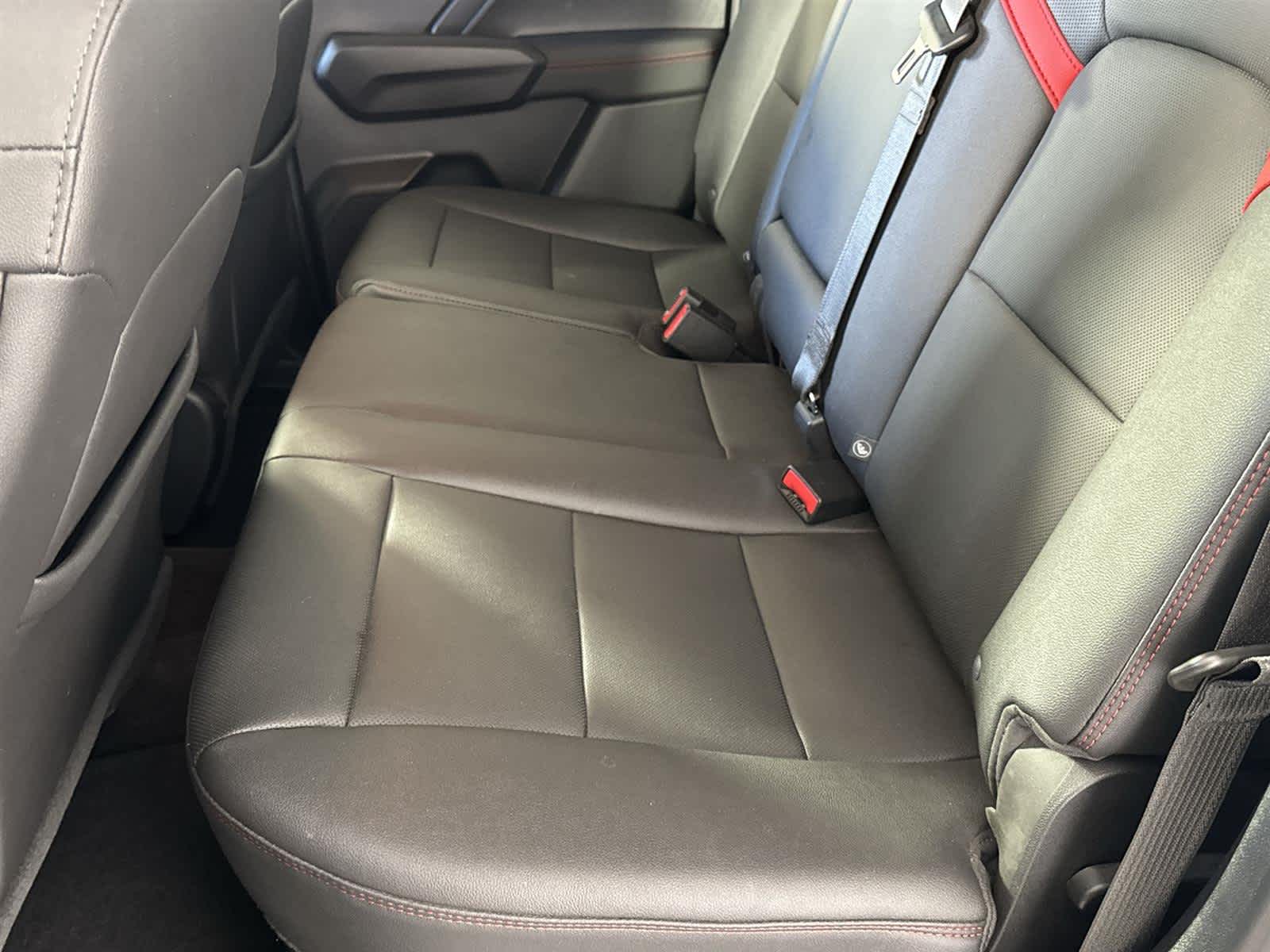 Thumbnail: 2023 Chevrolet Colorado - 14