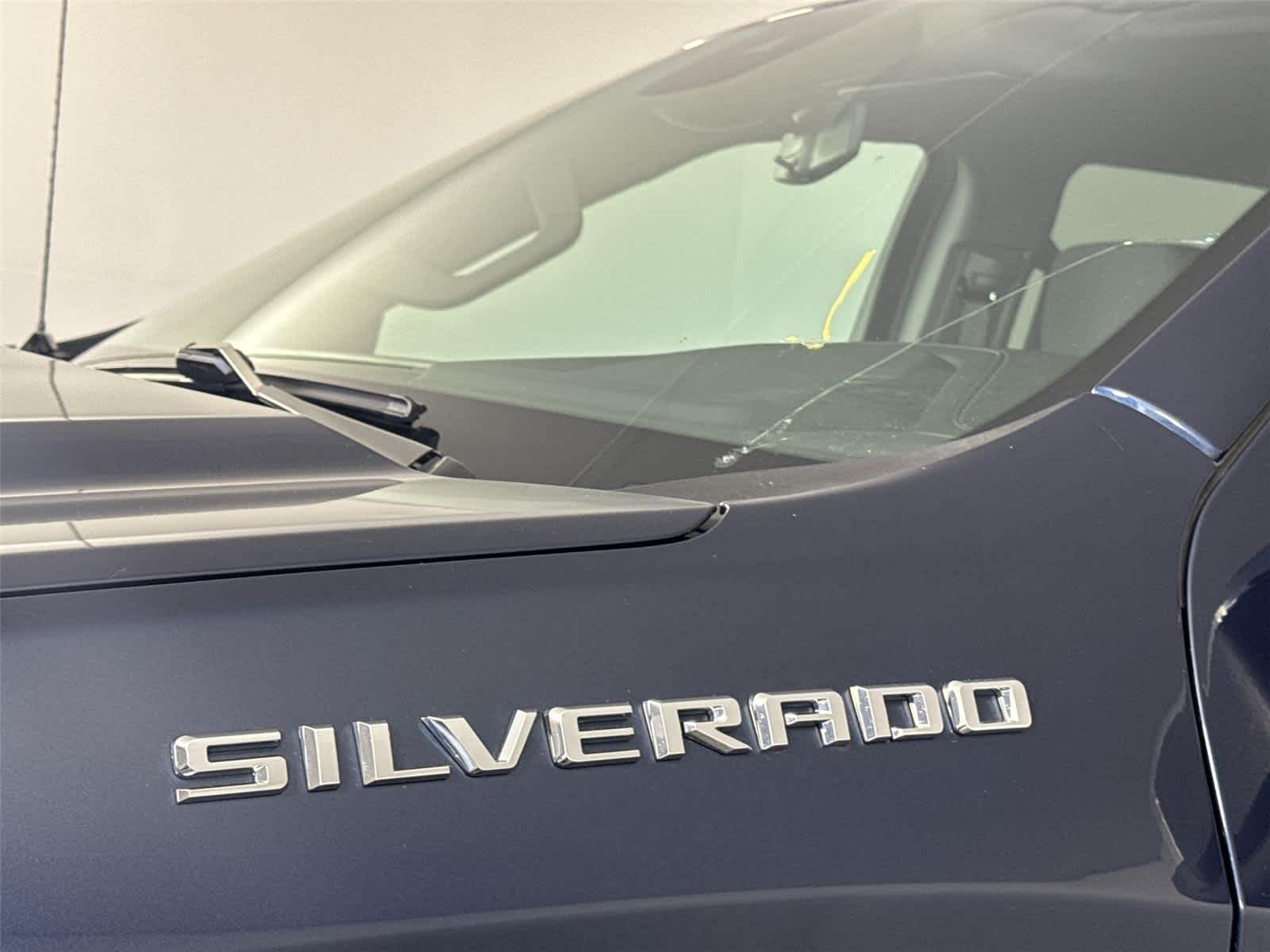 Thumbnail: 2022 Chevrolet Silverado 1500 - 10