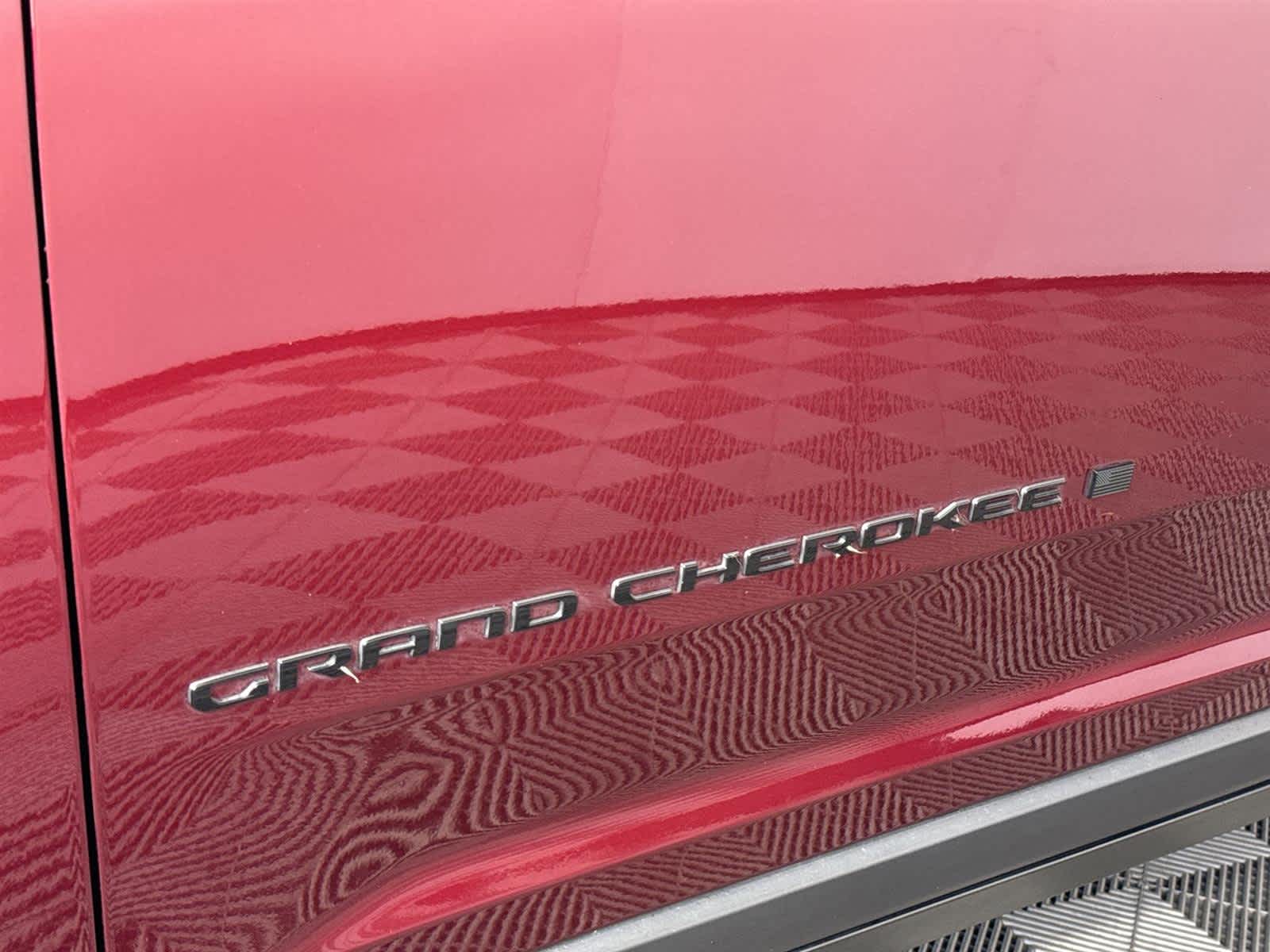 Thumbnail: 2023 Jeep Grand Cherokee - 10