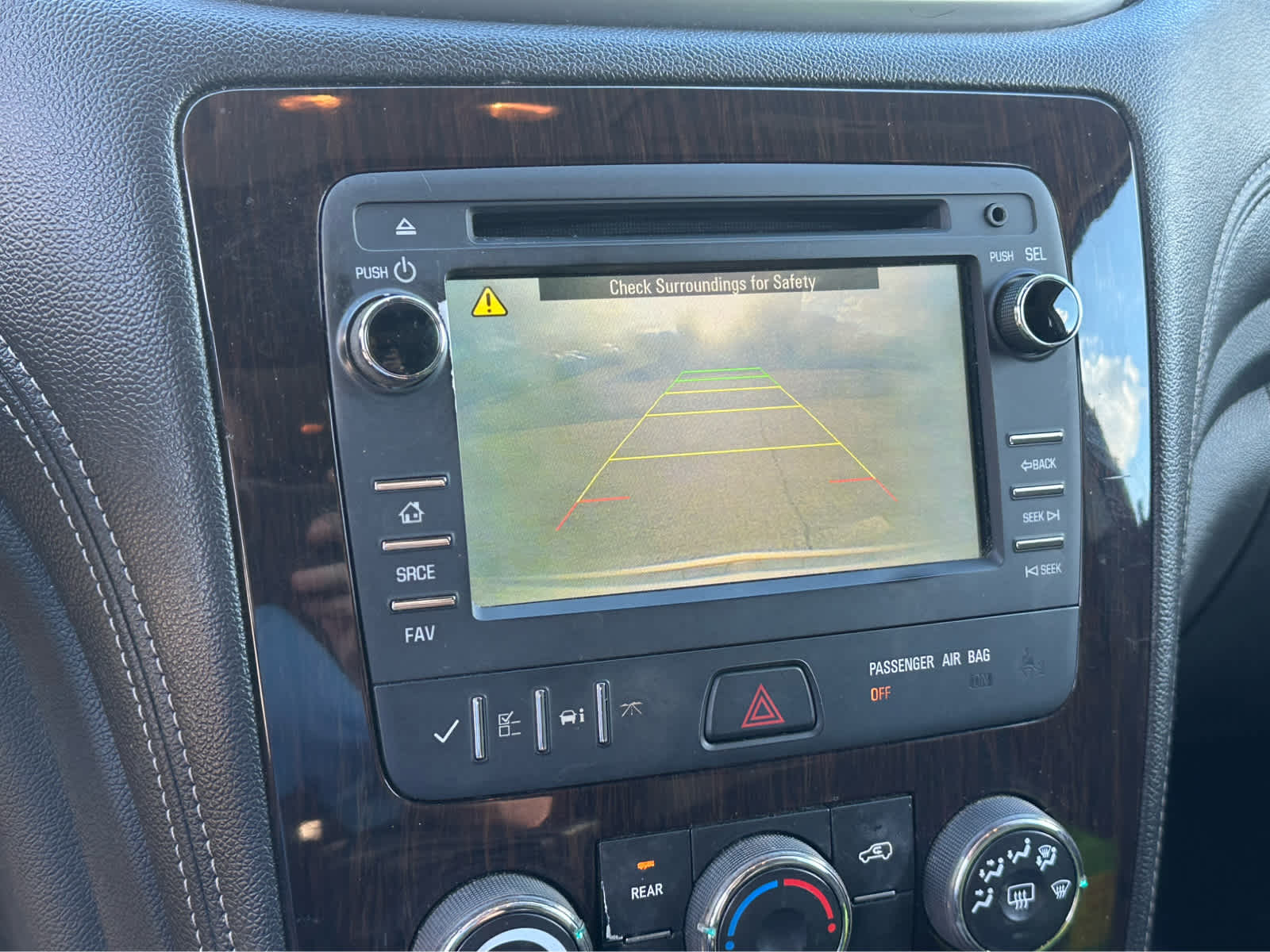 Thumbnail: 2016 Chevrolet Traverse - 16