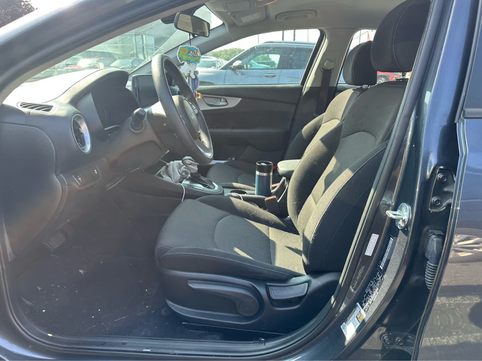 Thumbnail: 2023 Kia Forte - 4