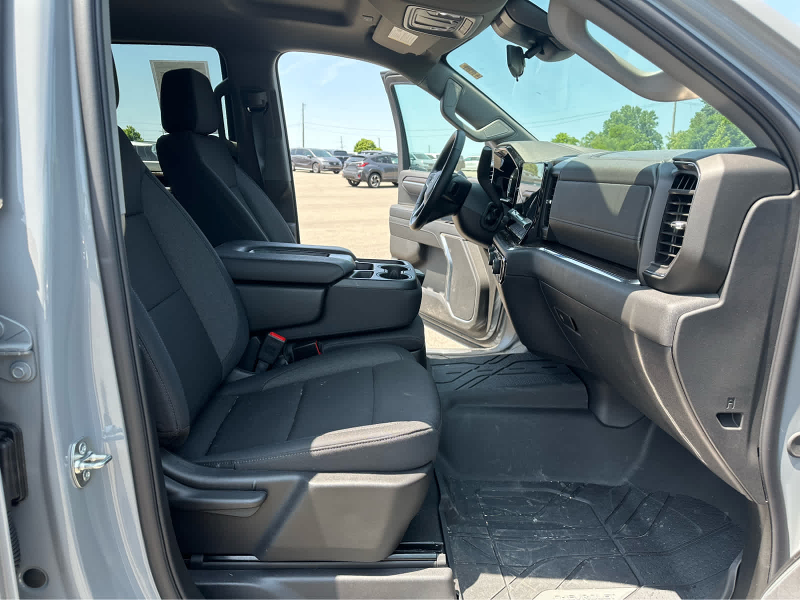 2025 Chevrolet Silverado 1500 RST 19