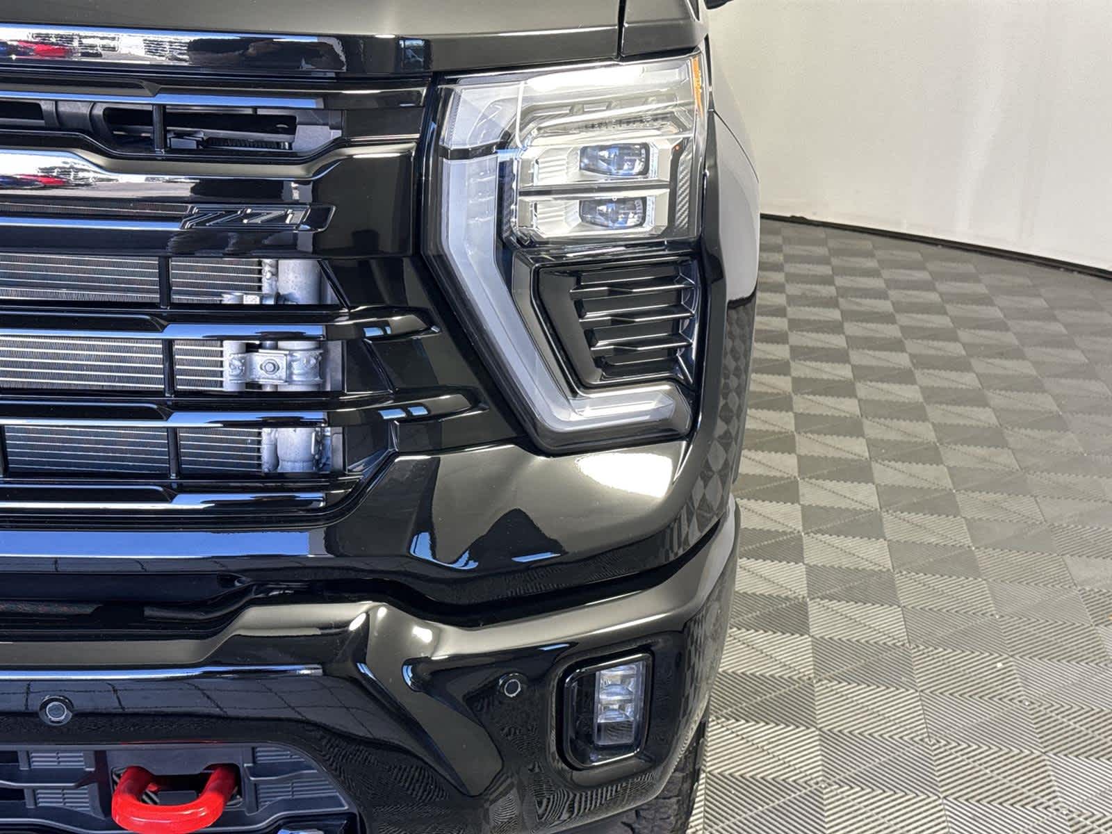 Thumbnail: 2026 Chevrolet Silverado 2500 - 9