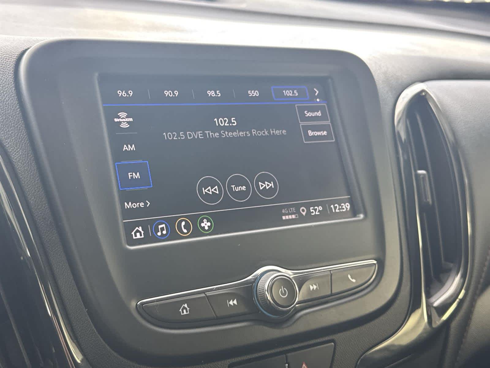 Thumbnail: 2022 Chevrolet Equinox - 17