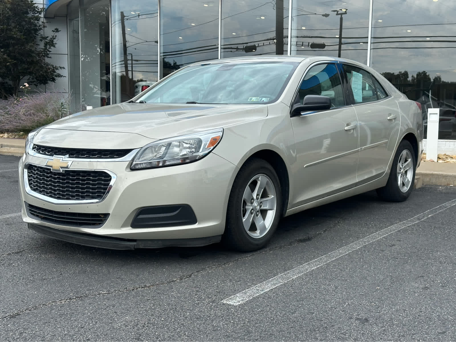 Thumbnail: 2015 Chevrolet Malibu - 1