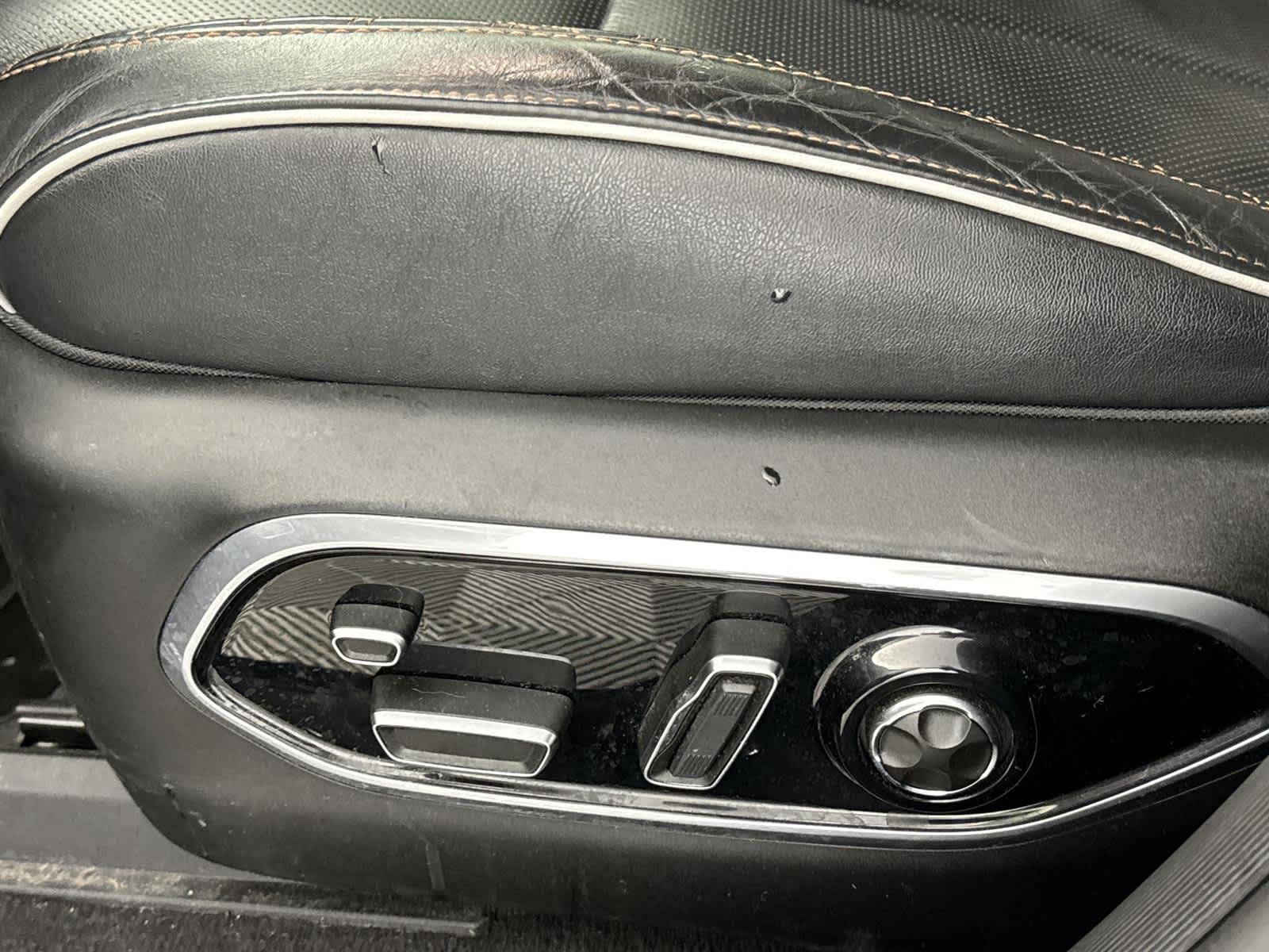 Thumbnail: 2022 Jeep Grand Cherokee - 13