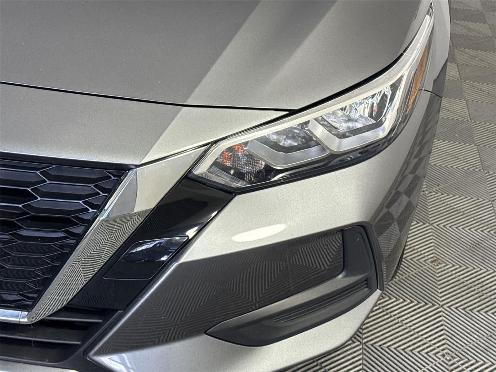 Thumbnail: 2023 Nissan Sentra - 9