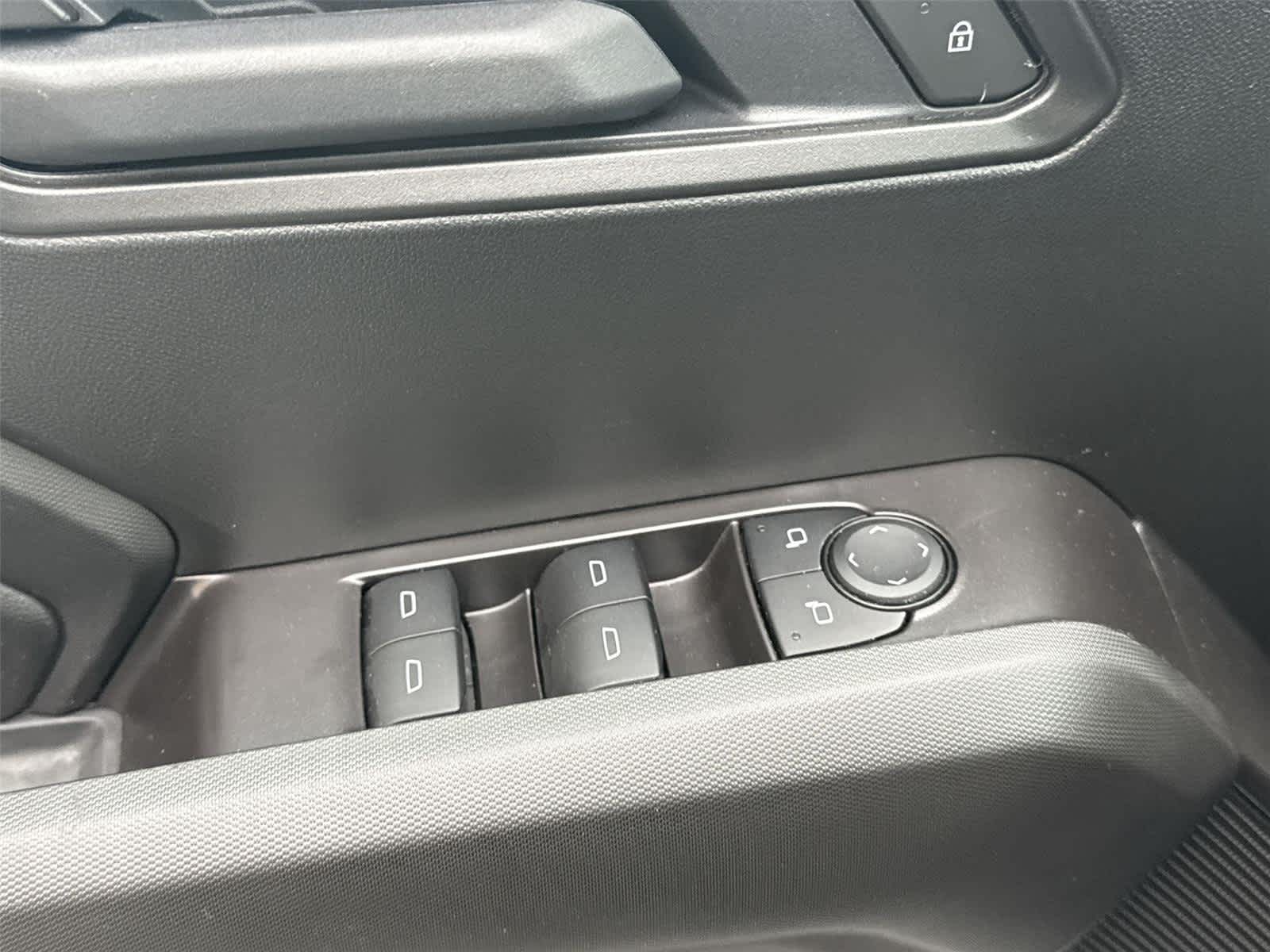 Thumbnail: 2025 Chevrolet Colorado - 22