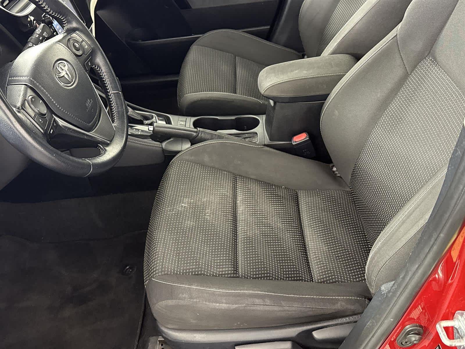 Thumbnail: 2018 Toyota Corolla iM - 12