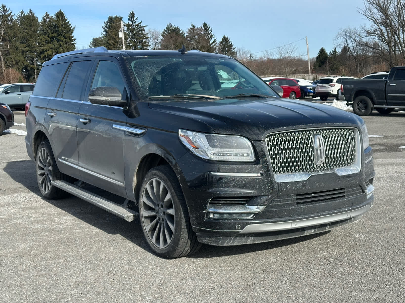 Thumbnail: 2019 Lincoln Navigator - 3