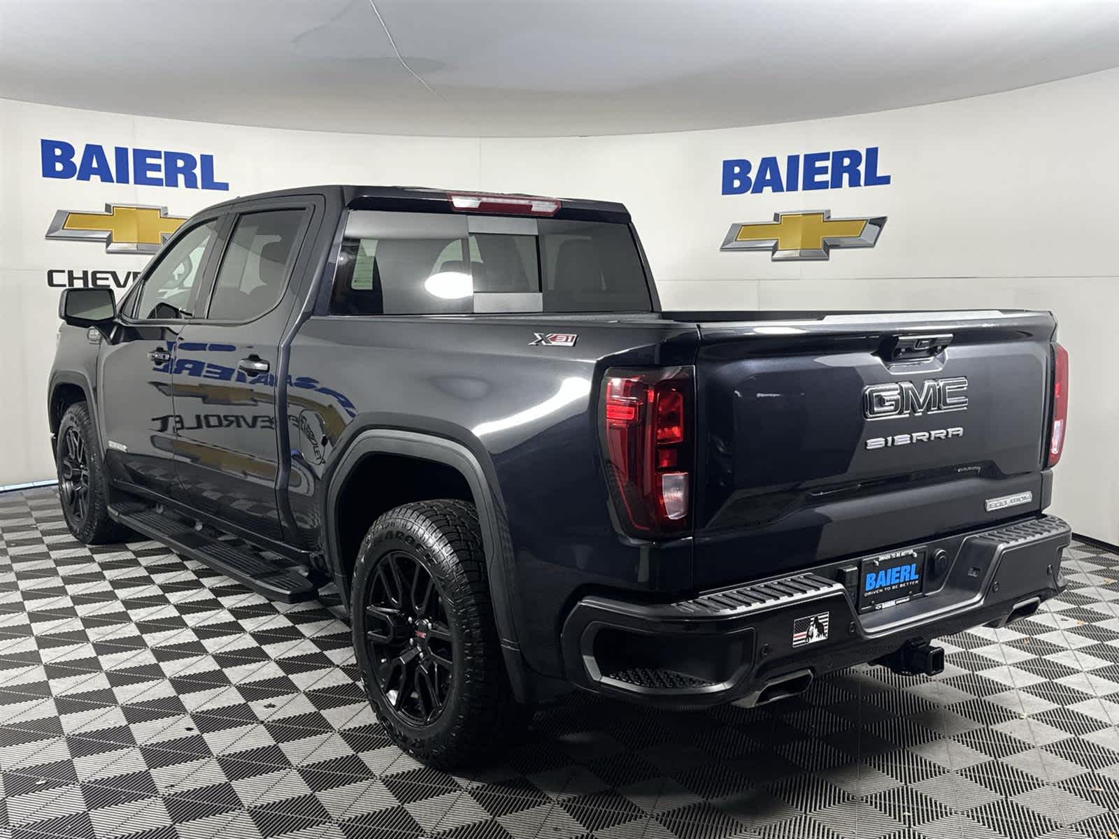 Thumbnail: 2023 GMC Sierra 1500 - 3