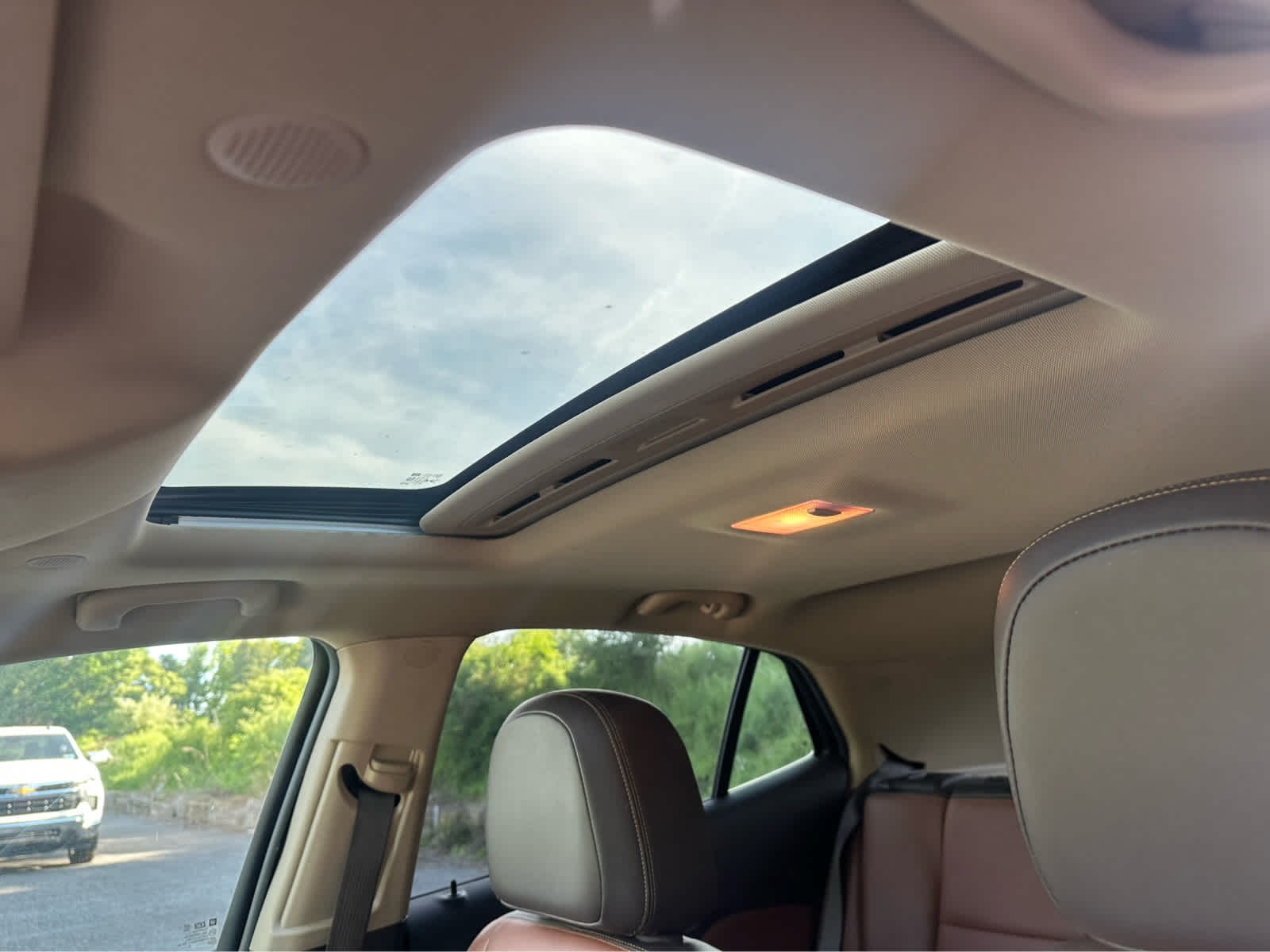 Thumbnail: 2015 Buick Encore - 10