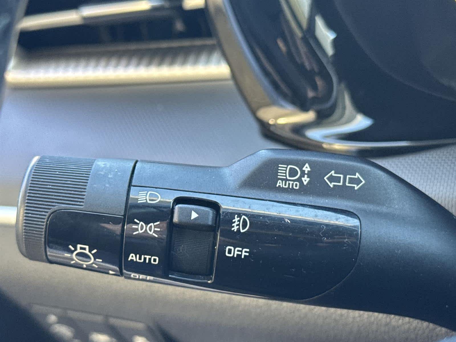 Thumbnail: 2021 Kia K5 - 25