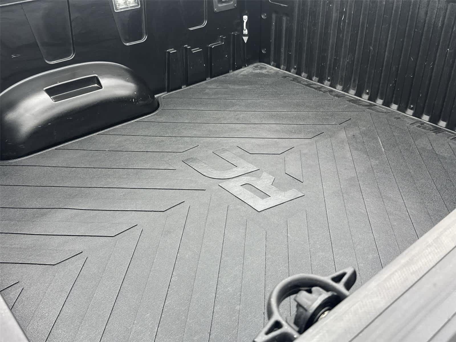 Thumbnail: 2025 Toyota Tundra - 15