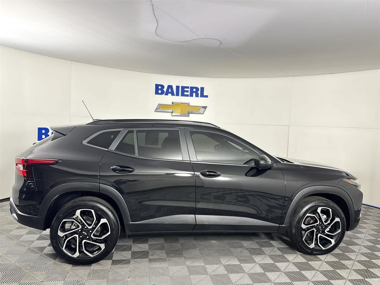 Thumbnail: 2024 Chevrolet Trax - 6