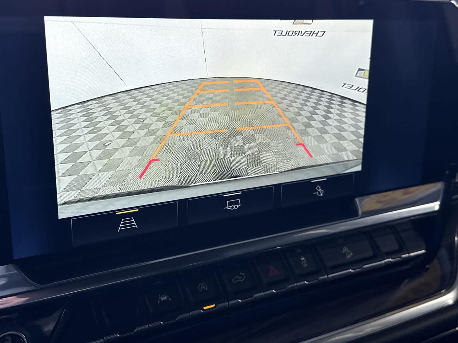 Thumbnail: 2025 Chevrolet Silverado 1500 - 18