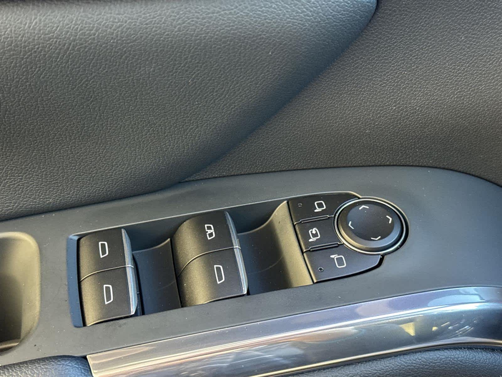 Thumbnail: 2026 Chevrolet Traverse - 23