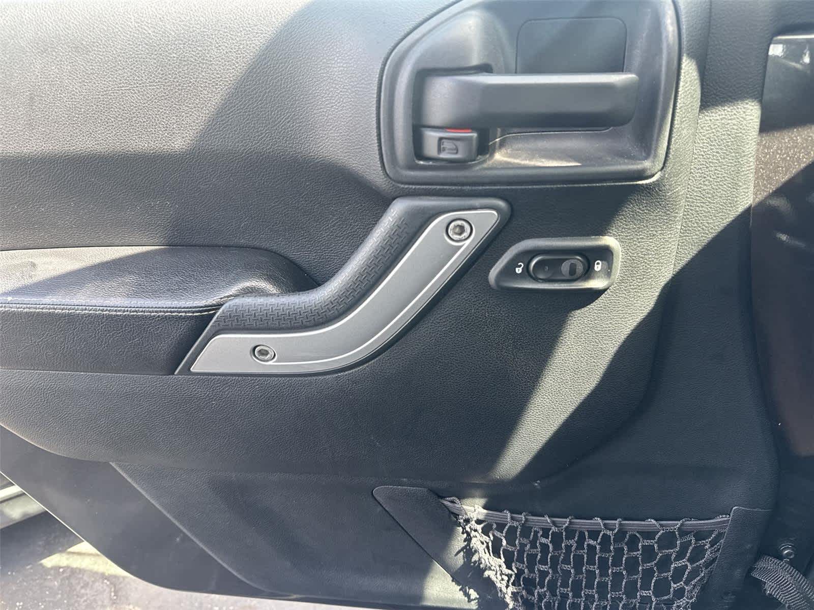 Thumbnail: 2016 Jeep Wrangler - 20