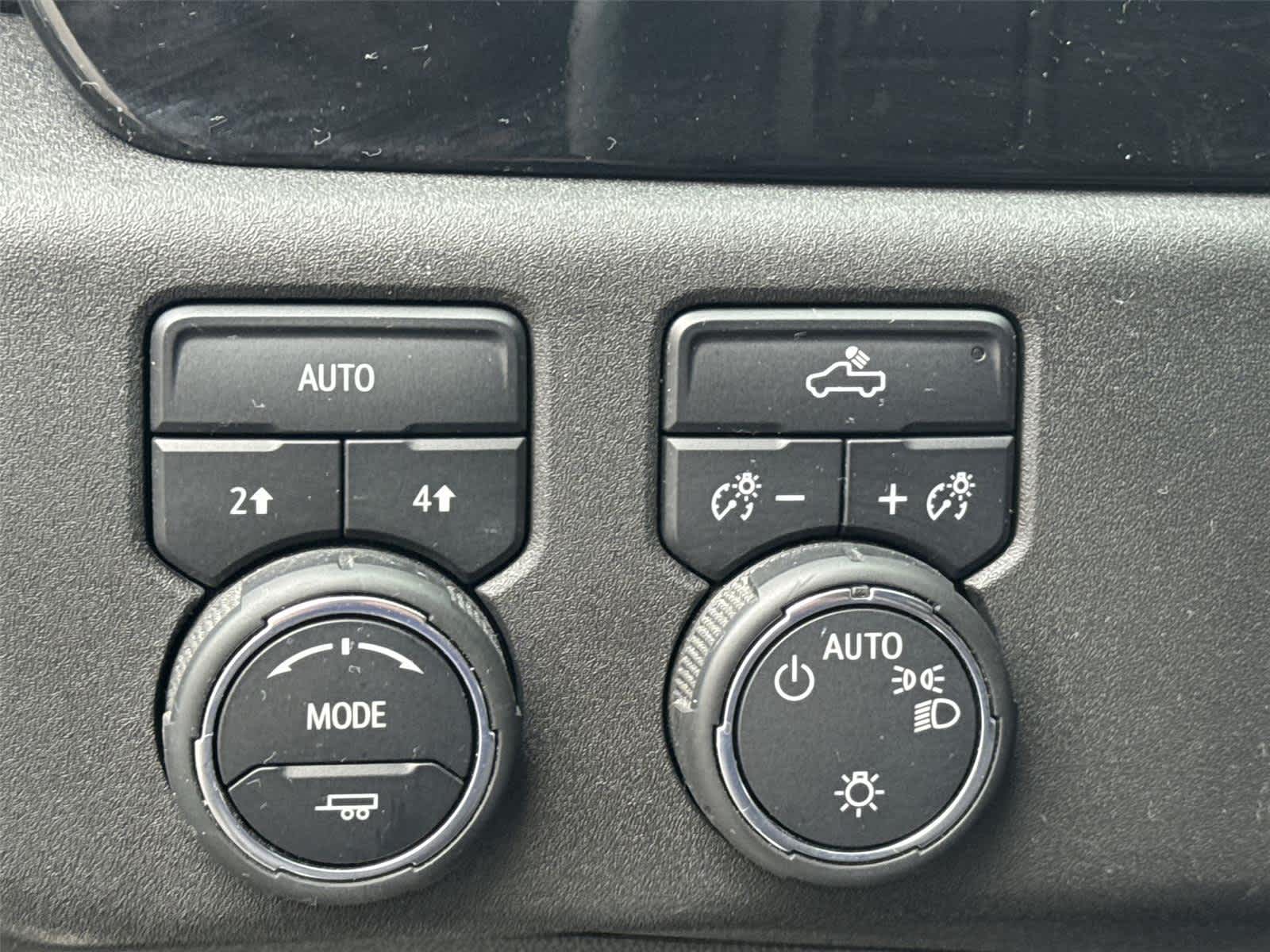 Thumbnail: 2022 Chevrolet Silverado 1500 - 24