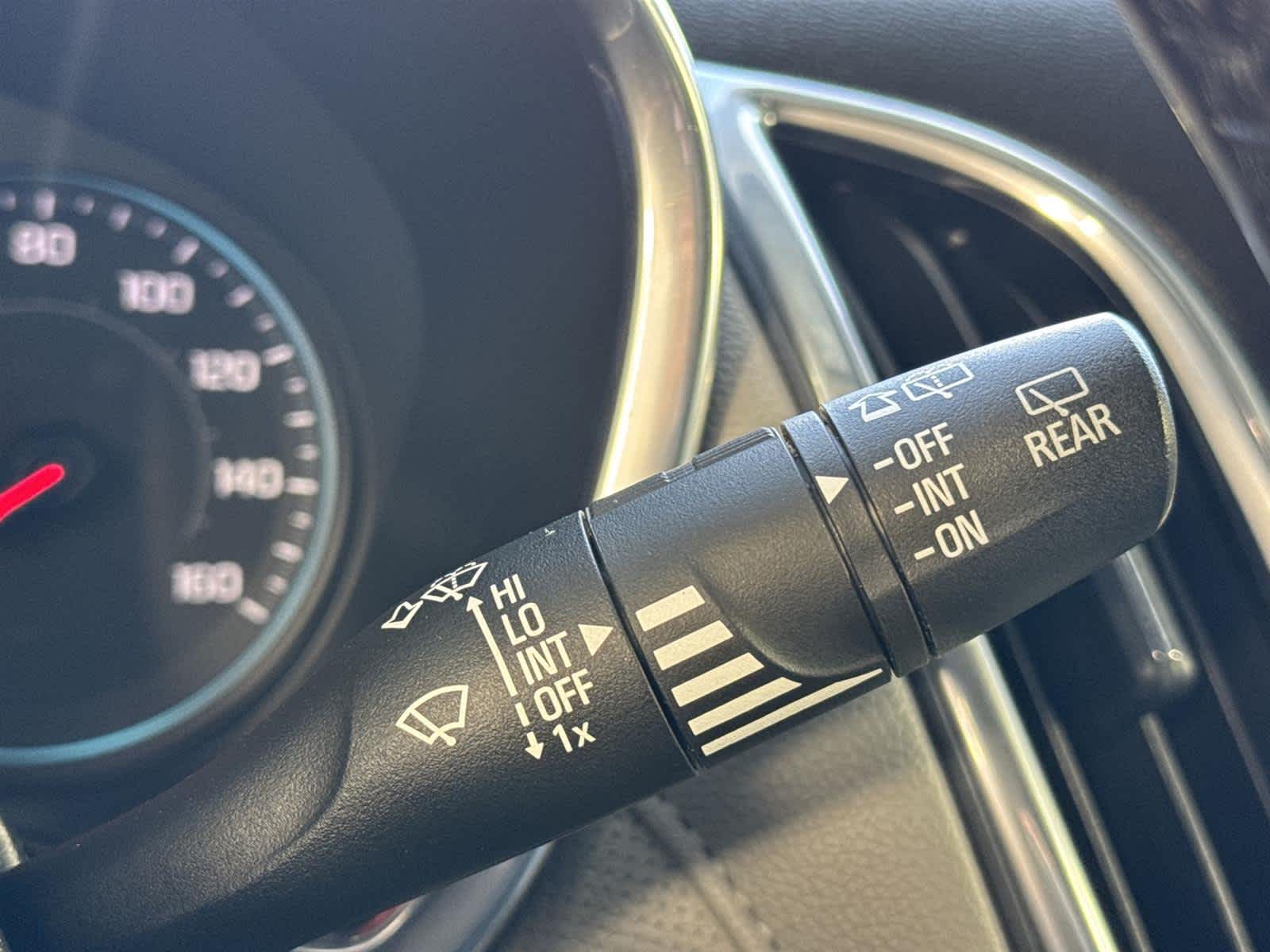 Thumbnail: 2019 Chevrolet Equinox - 31