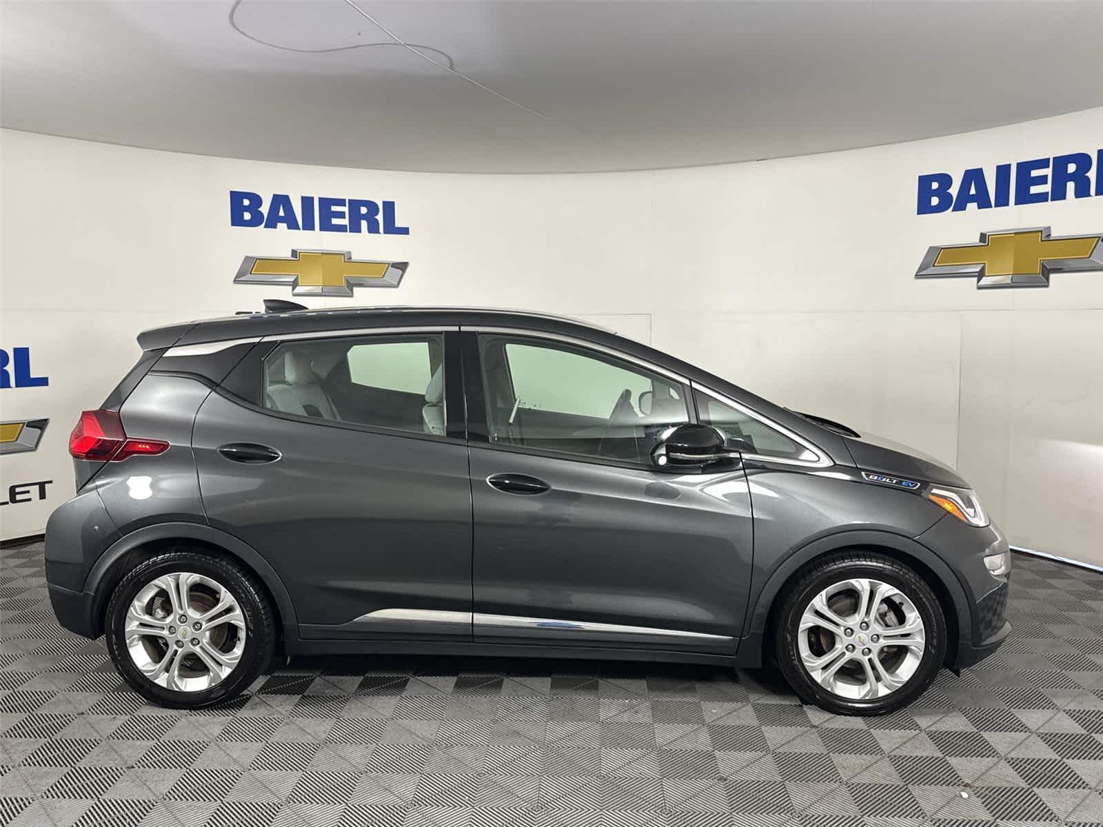 Thumbnail: 2017 Chevrolet Bolt EV - 6