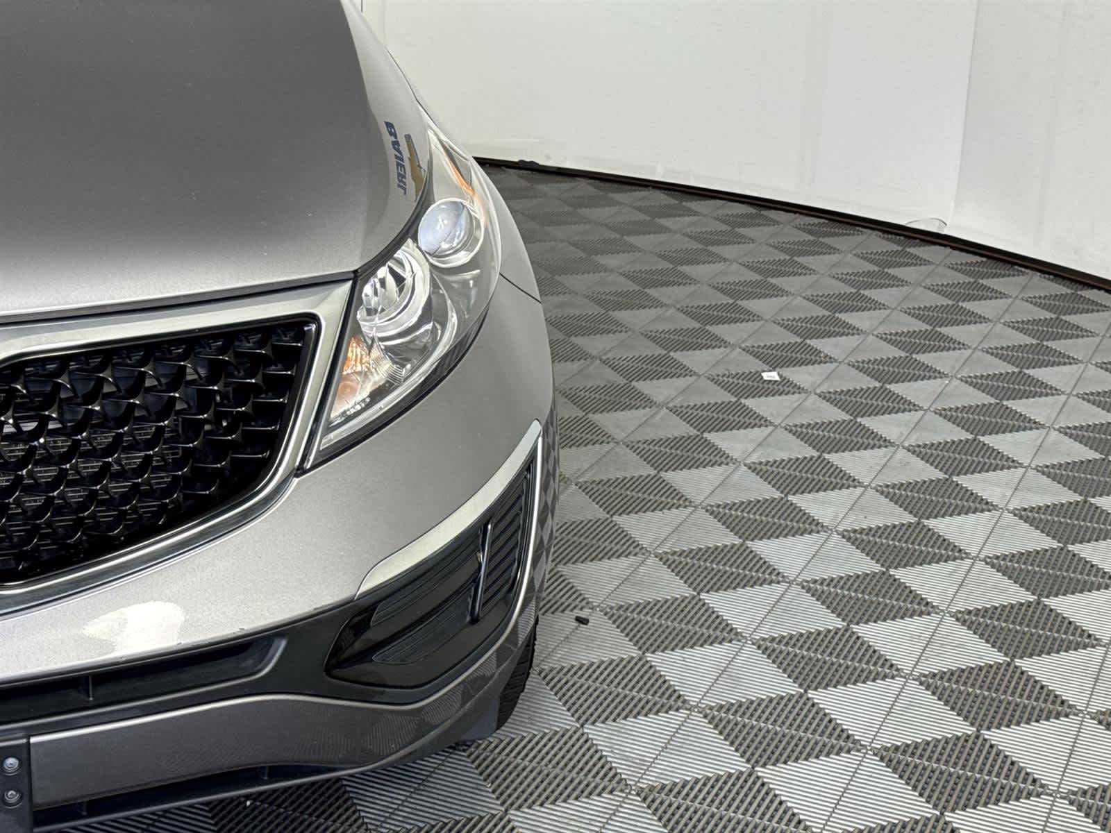 Thumbnail: 2016 Kia Sportage - 9
