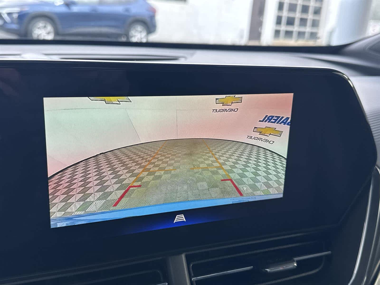 Thumbnail: 2024 Chevrolet Trax - 18