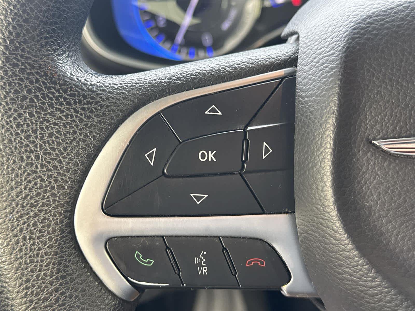 Thumbnail: 2015 Chrysler 200 - 23