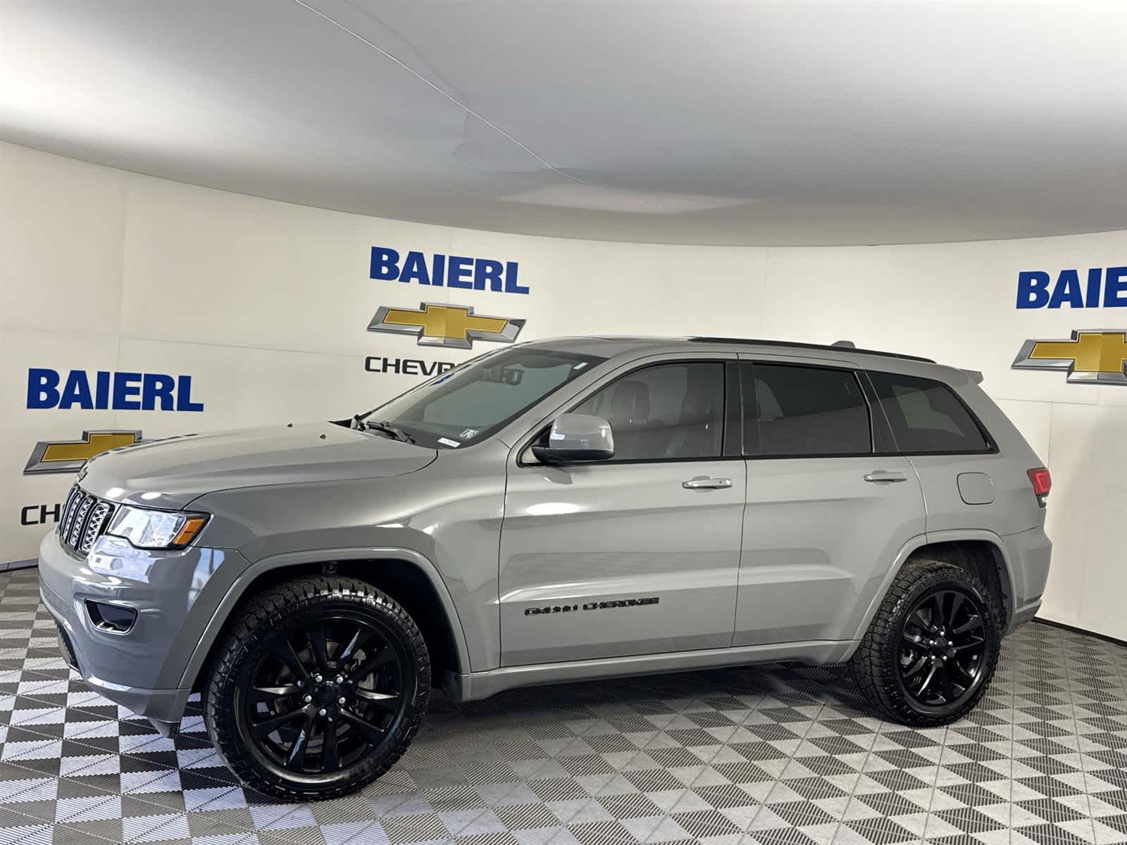 Thumbnail: 2020 Jeep Grand Cherokee - 2