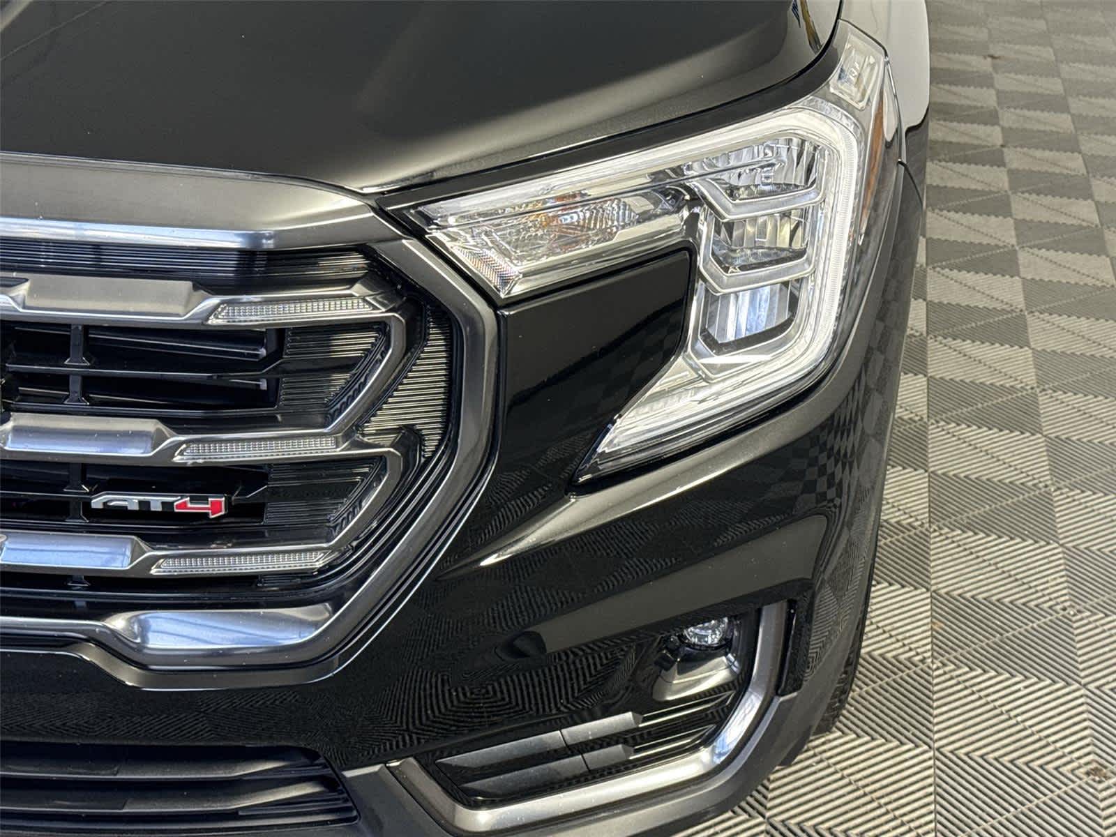 Thumbnail: 2022 GMC Terrain - 9