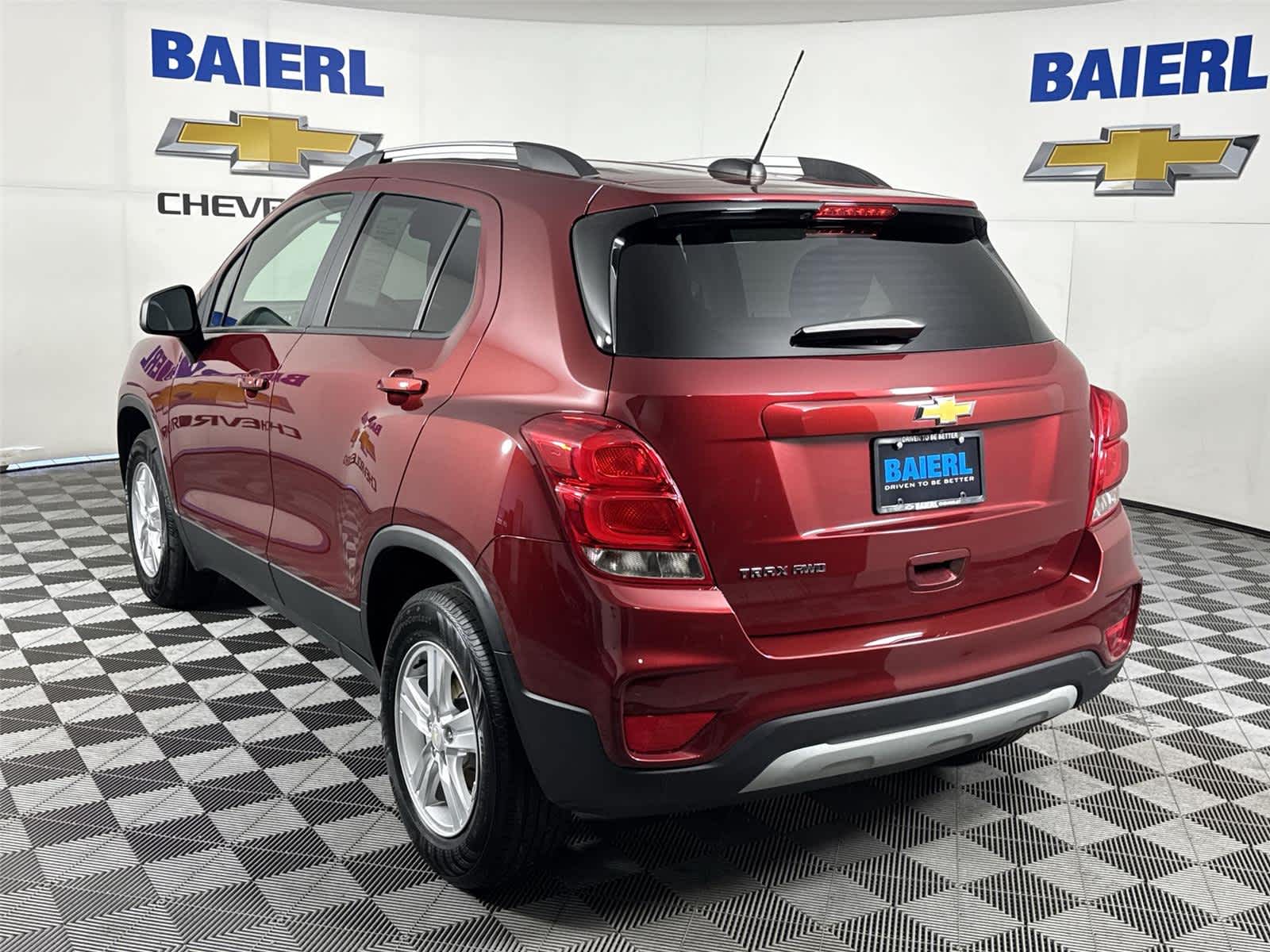 Thumbnail: 2022 Chevrolet Trax - 3