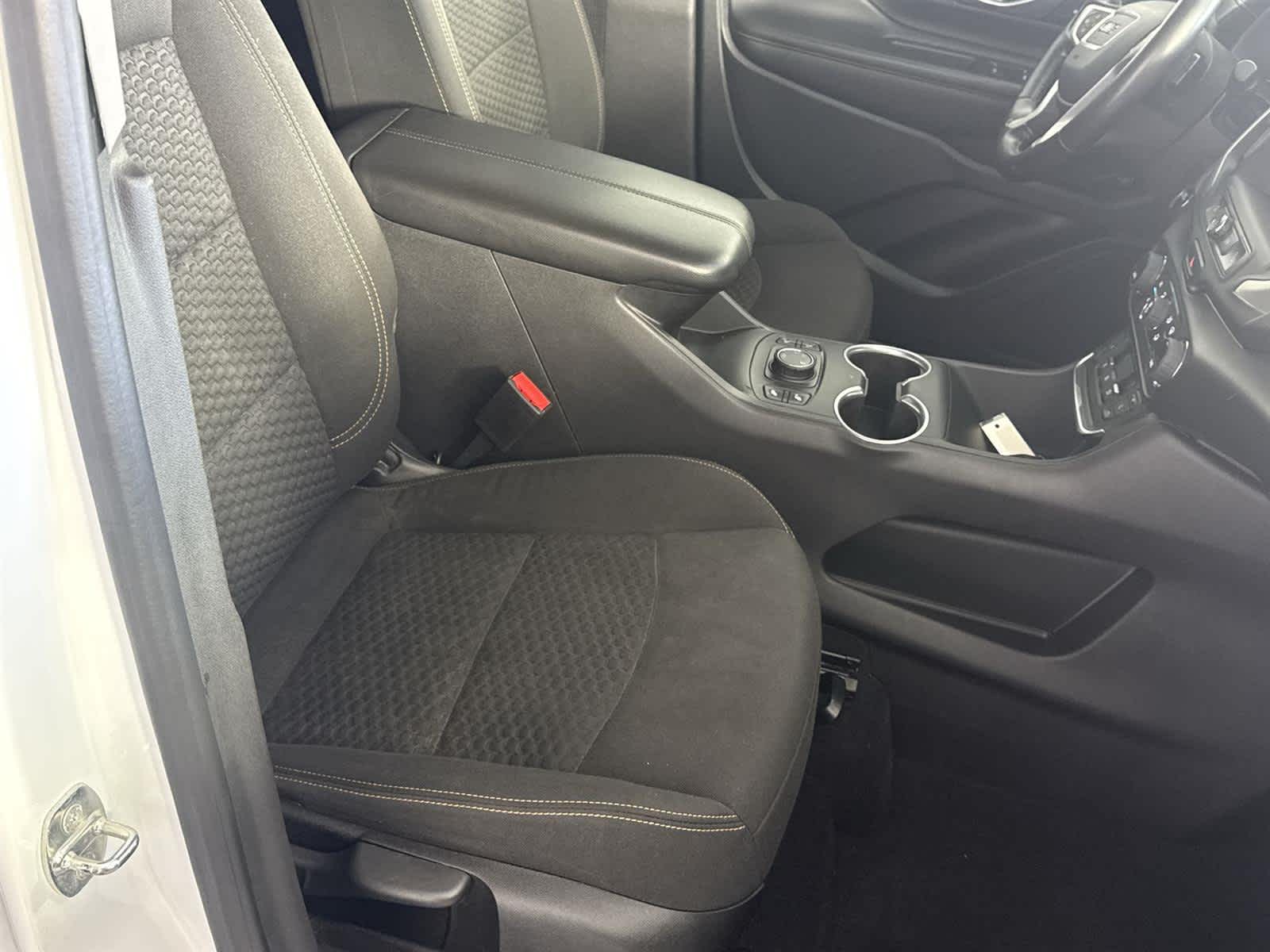 Thumbnail: 2021 GMC Terrain - 16