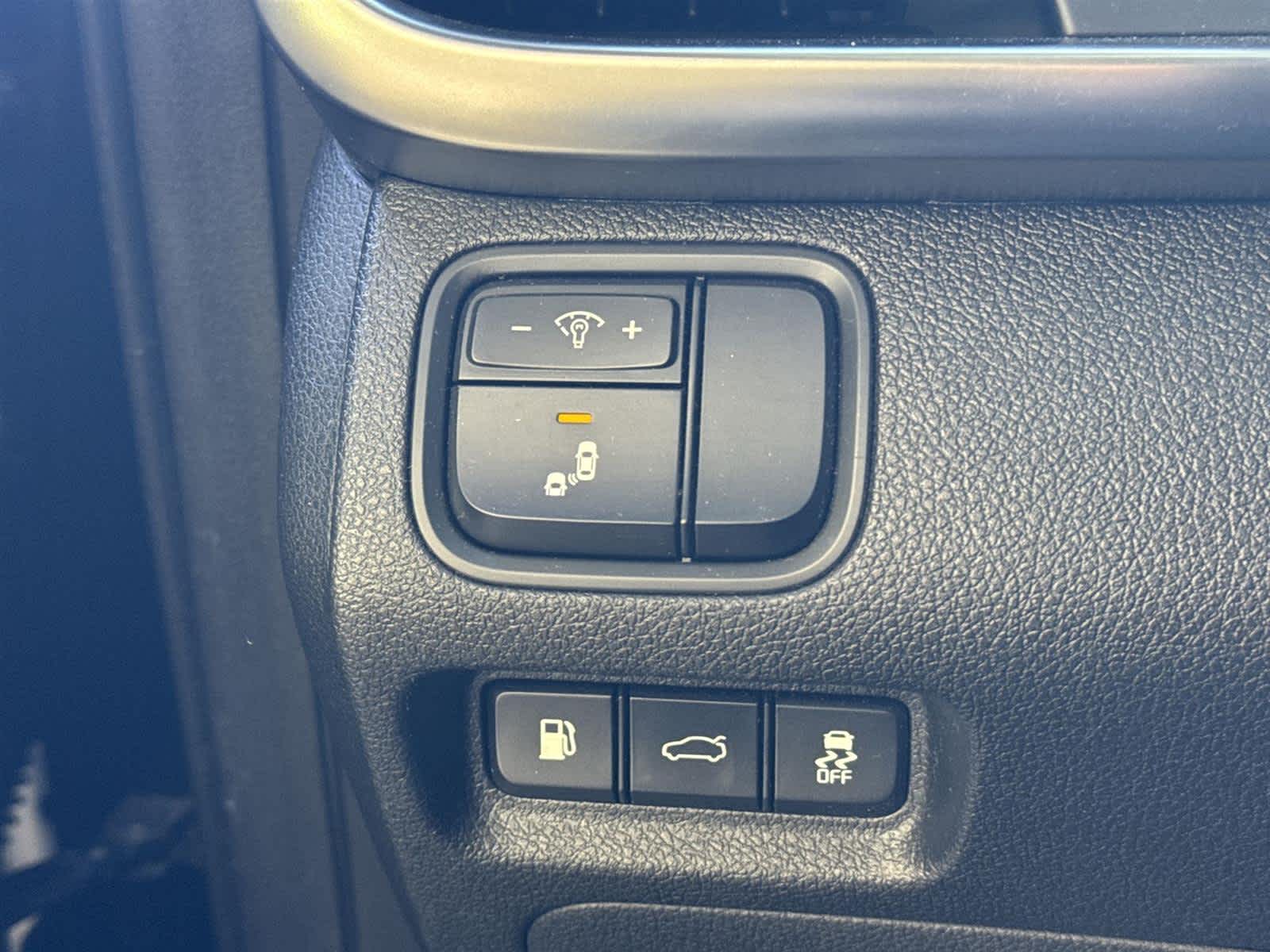 Thumbnail: 2018 Kia Optima - 23