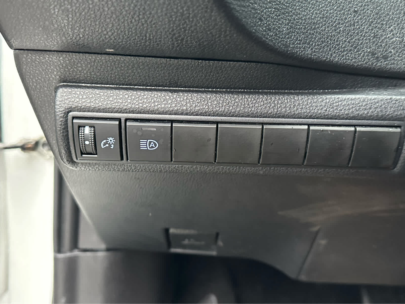 Thumbnail: 2021 Toyota Corolla - 16