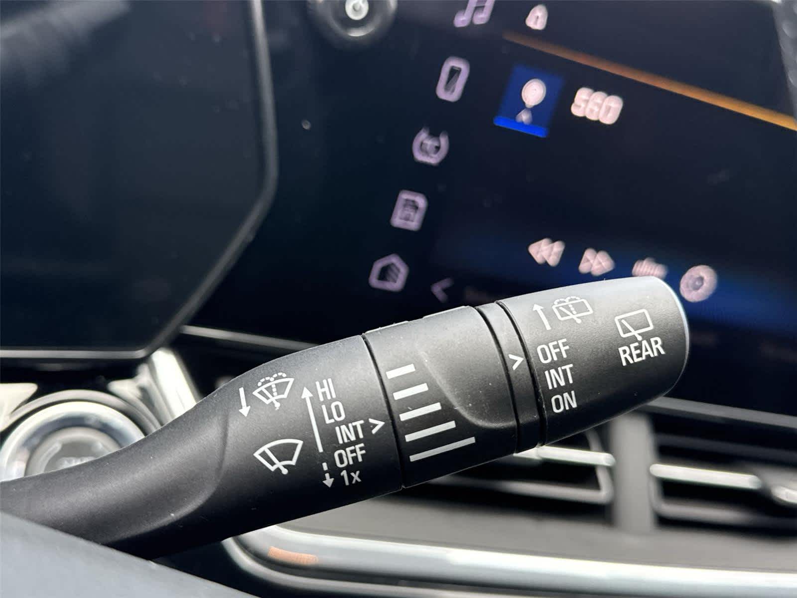 Thumbnail: 2024 Chevrolet Trax - 28