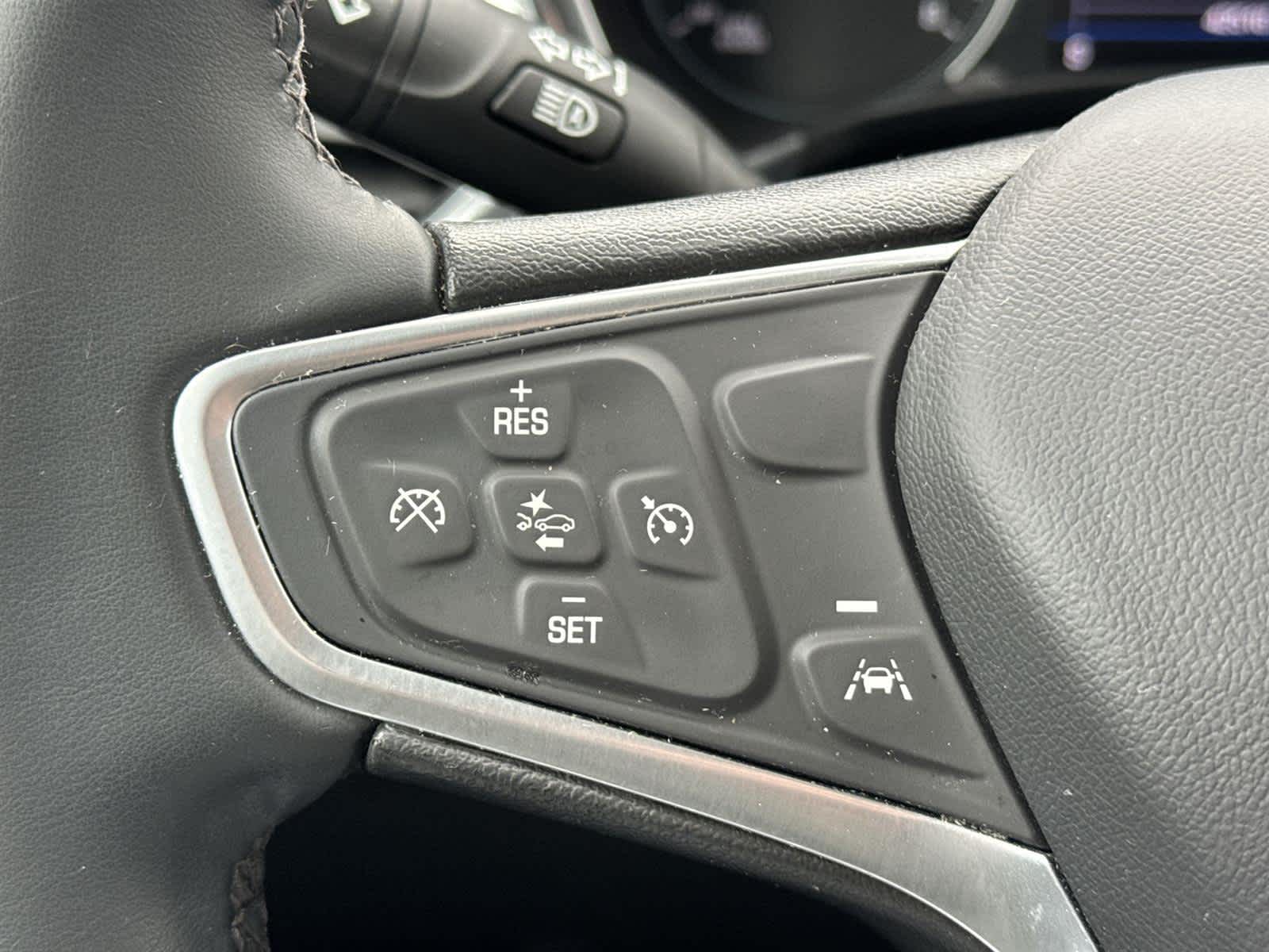 Thumbnail: 2023 Chevrolet Equinox - 27